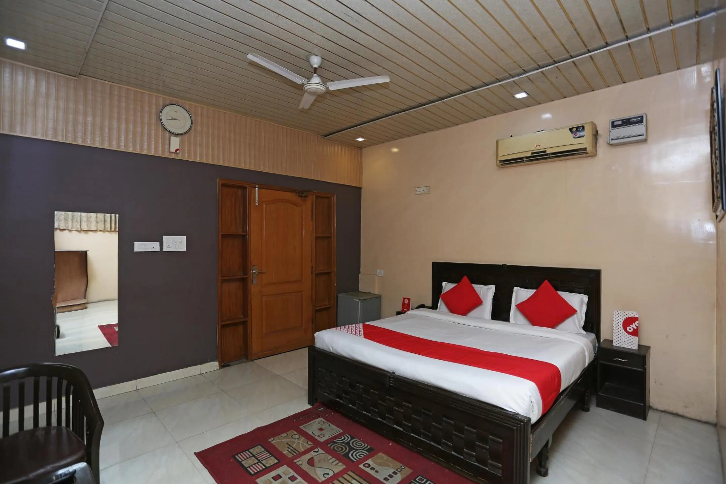 Bedroom, Bed in Hotel O Madhur Regency