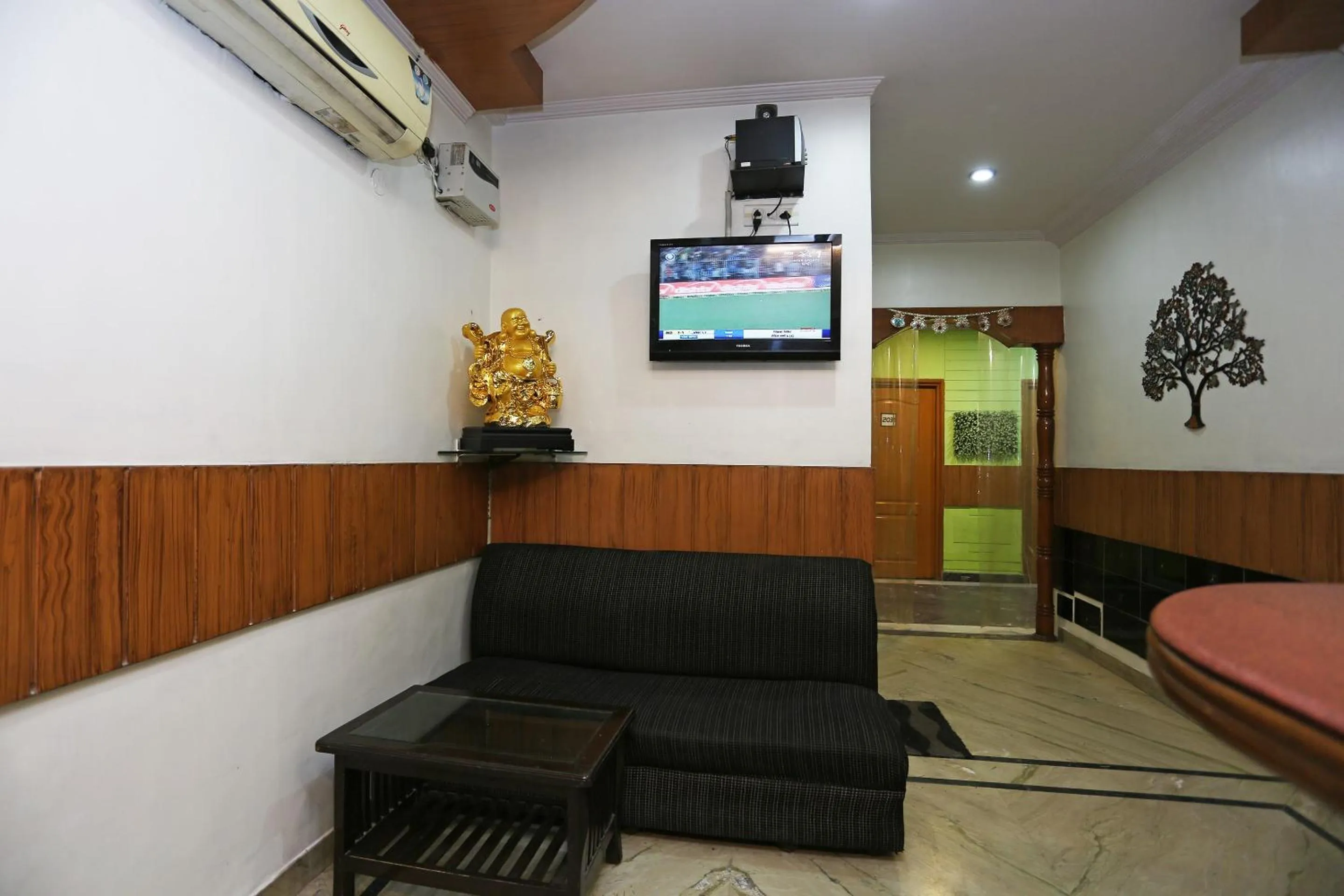 Lobby or reception in Hotel O Madhur Regency