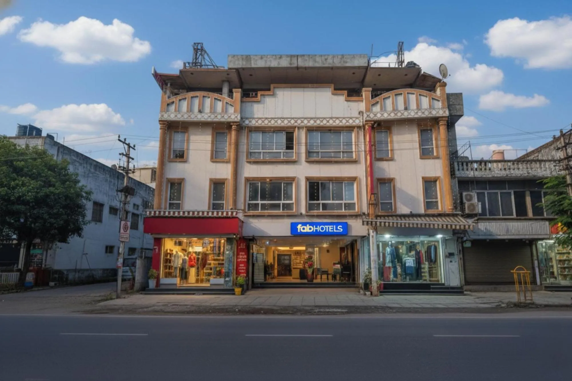 Property building in Via CT Palace