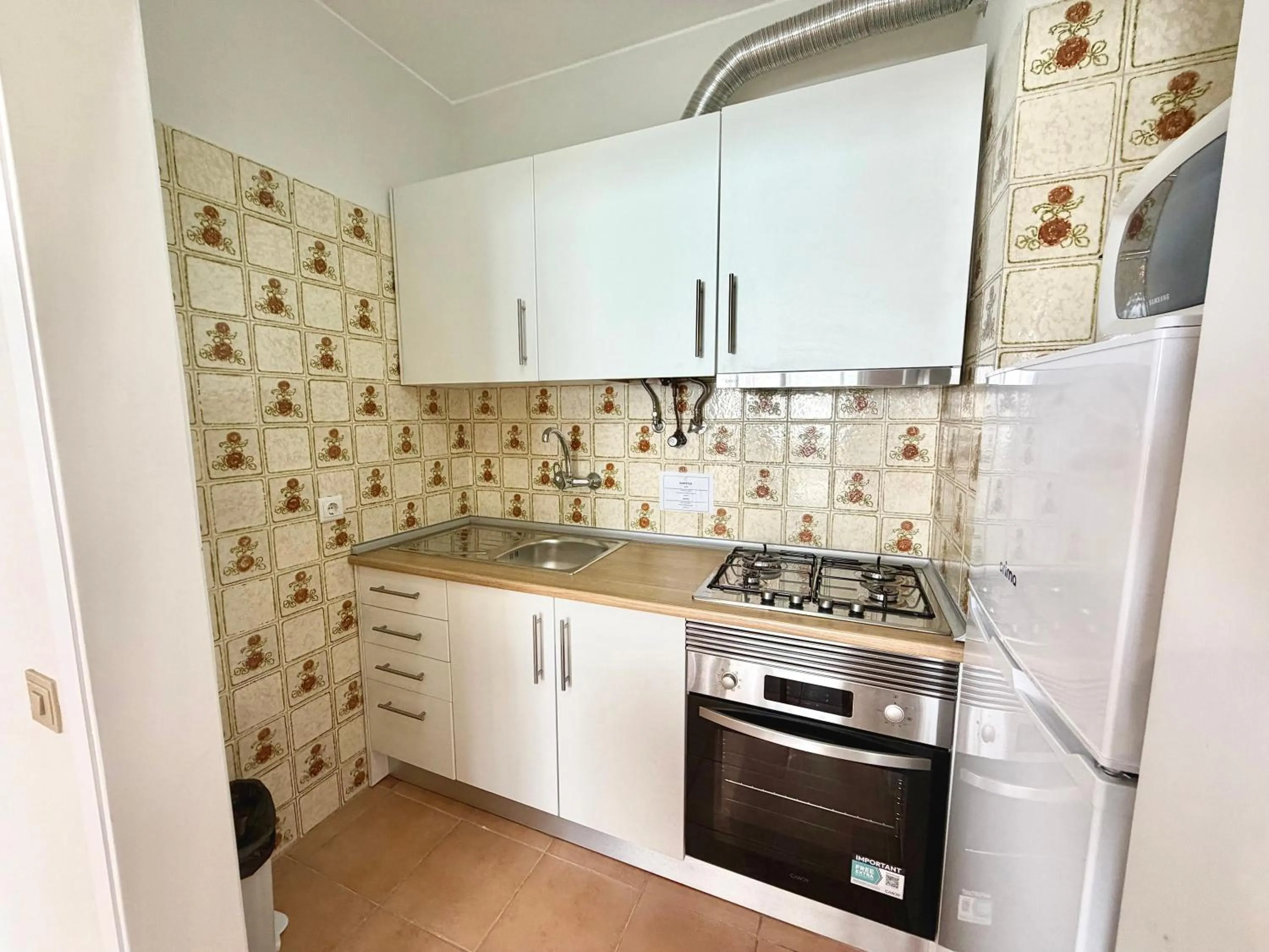 kitchen in Torres Mira Praia by Garvetur