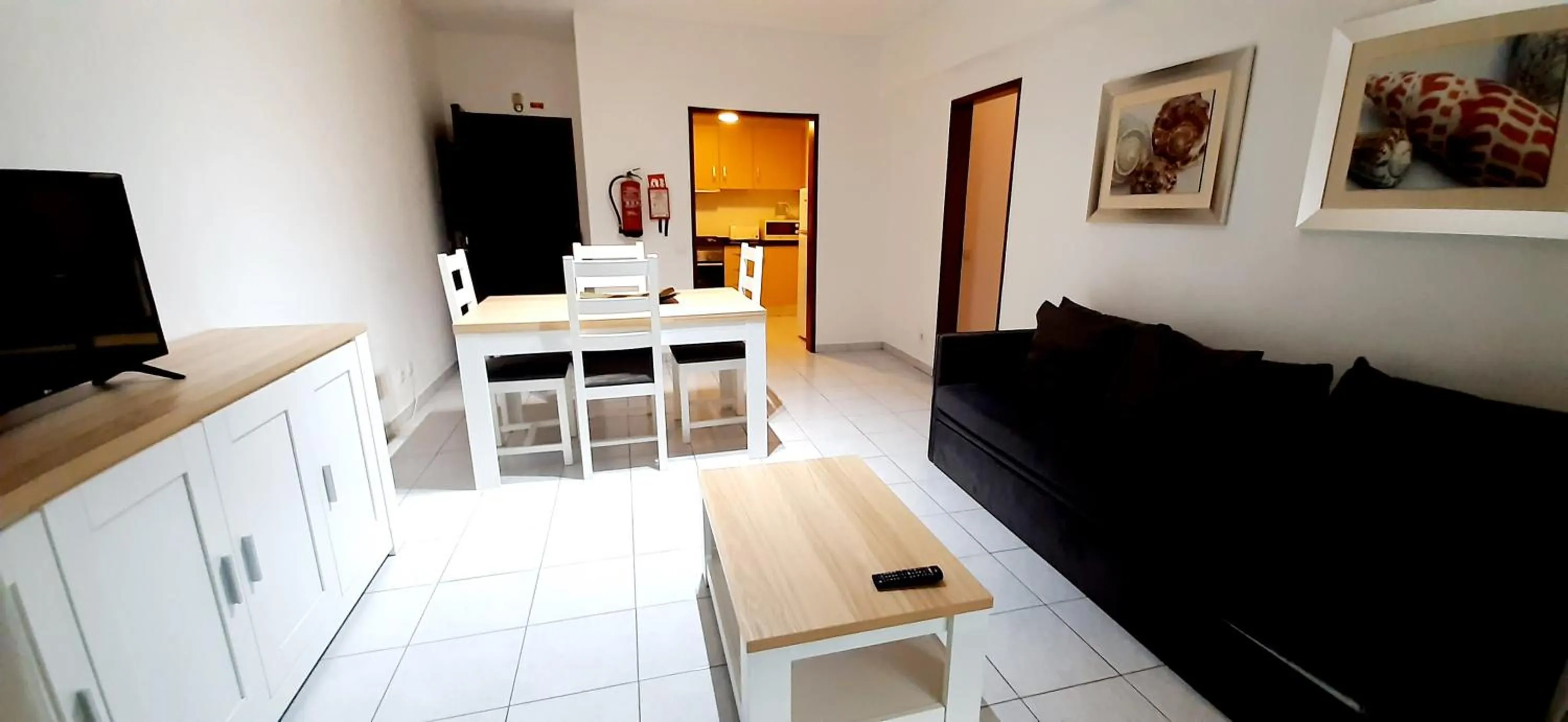 Living room in Torres Mira Praia by Garvetur