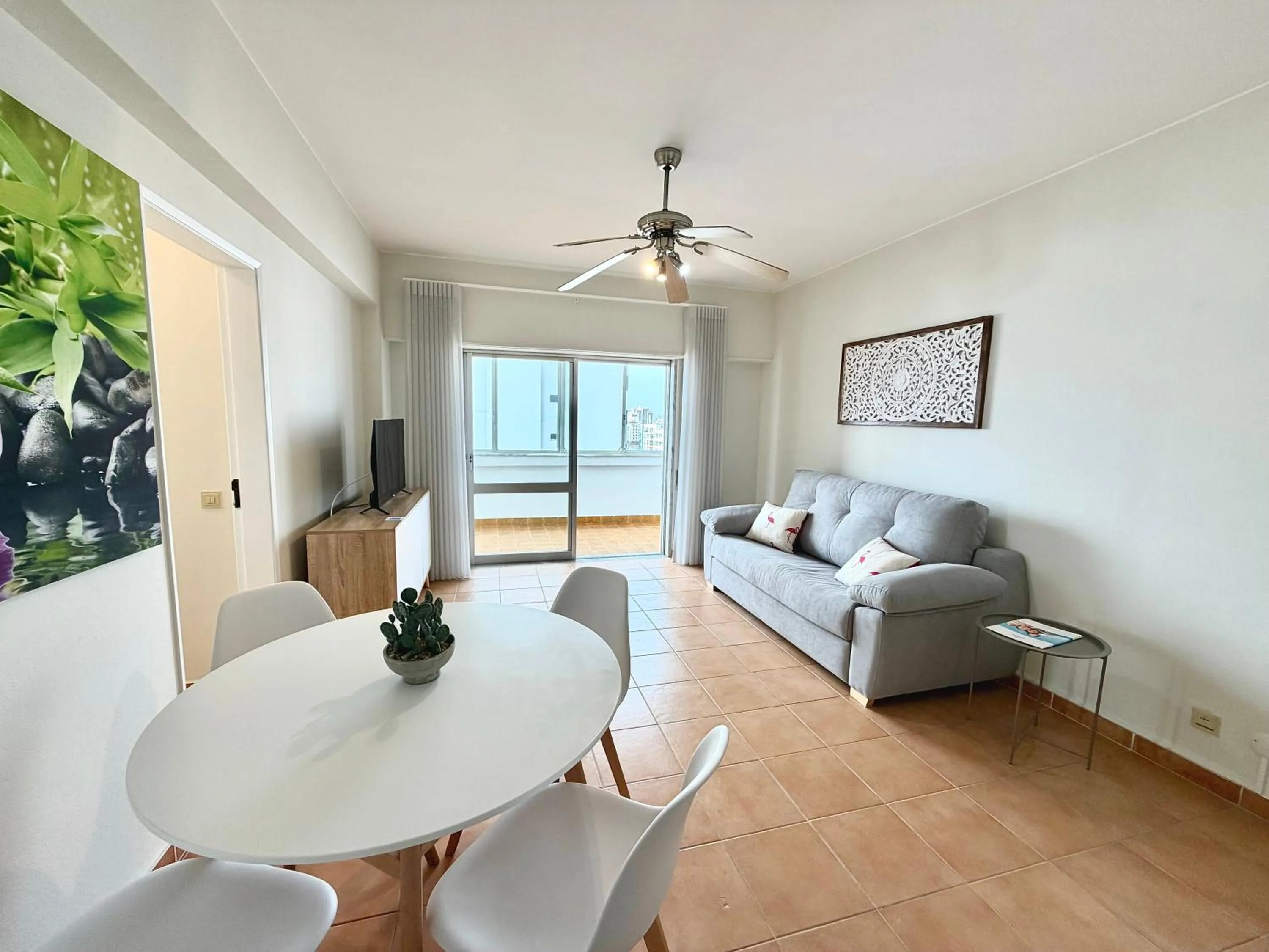 Living room, Bed in Torres Mira Praia by Garvetur