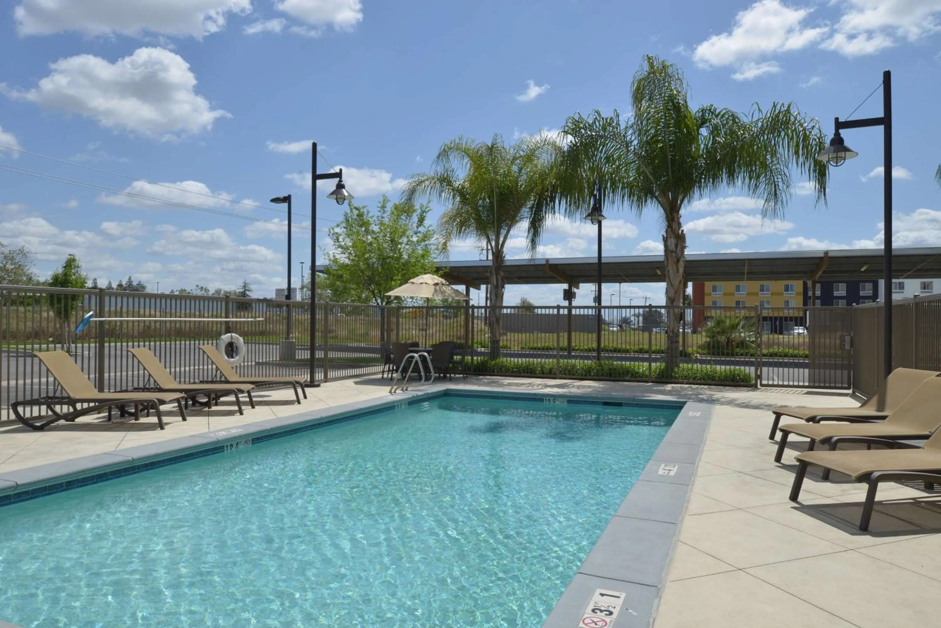 Pool view in Hampton Inn and Suites Bakersfield North-Airport
