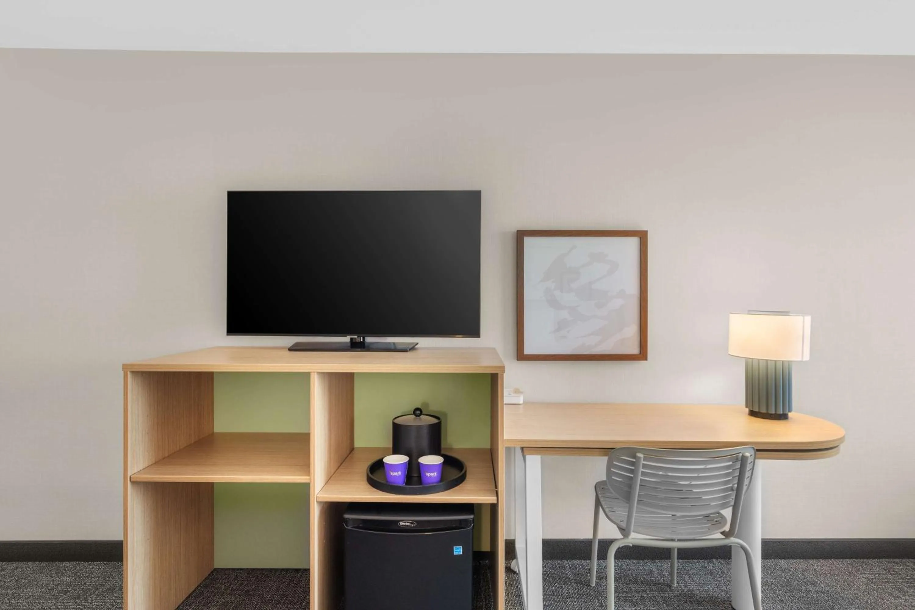 Bedroom in Spark by Hilton Bakersfield Central