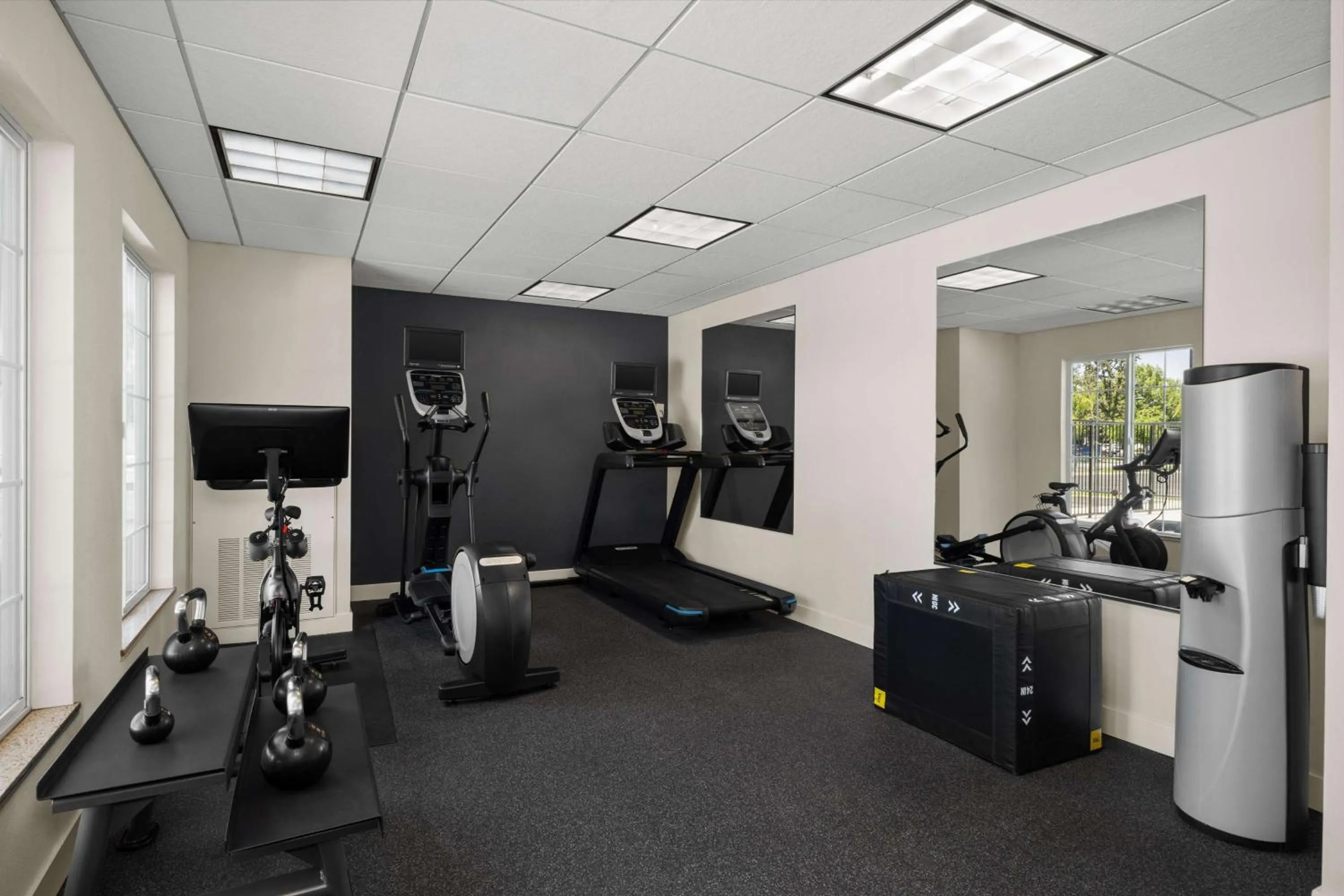 Fitness centre/facilities in Homewood Suites Bakersfield