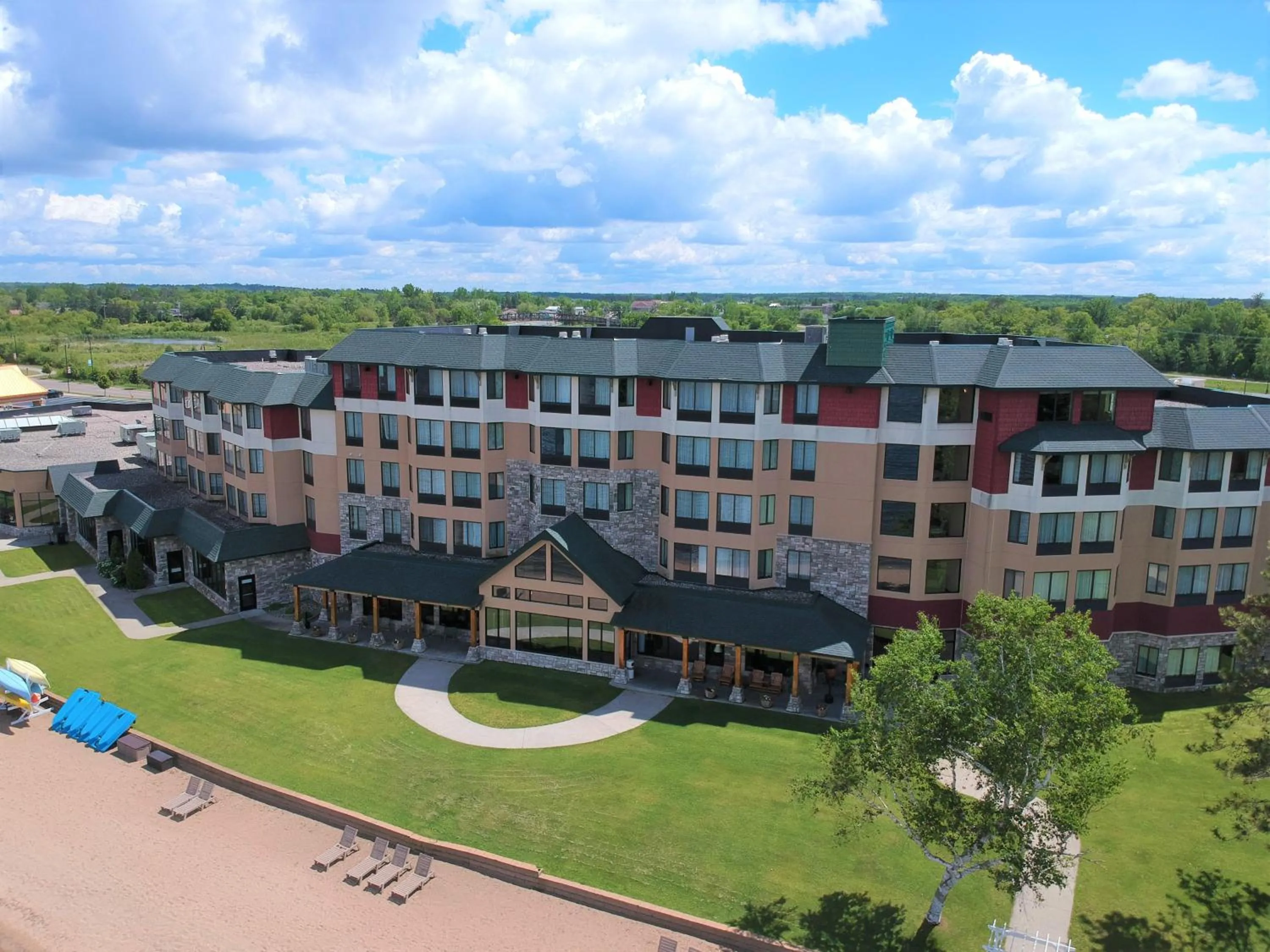 Property building in SouthShore Hotel on Lake Bemidji, Trademark Coll by Wyndham