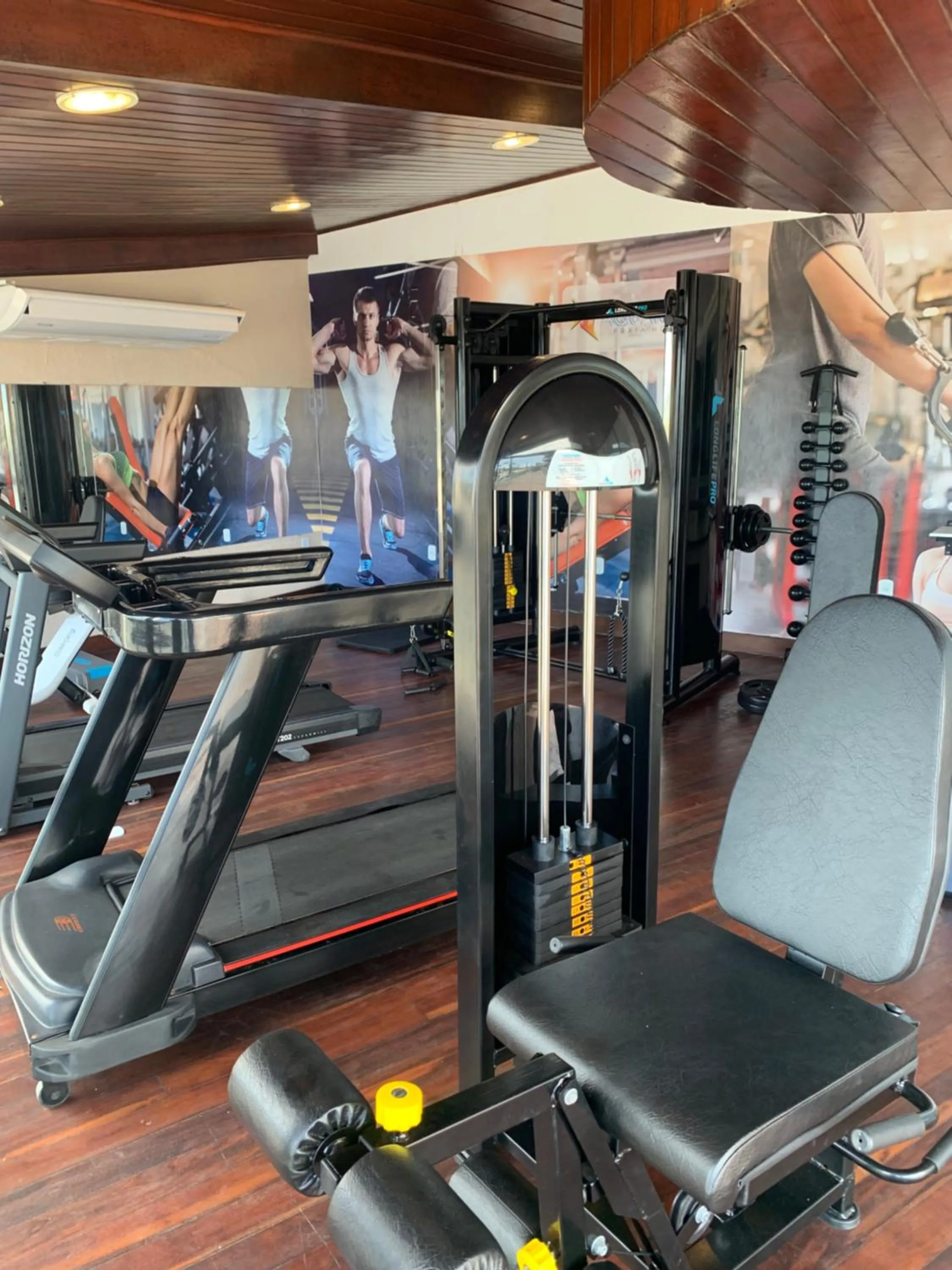 Fitness centre/facilities in Aquarios Praia Hotel