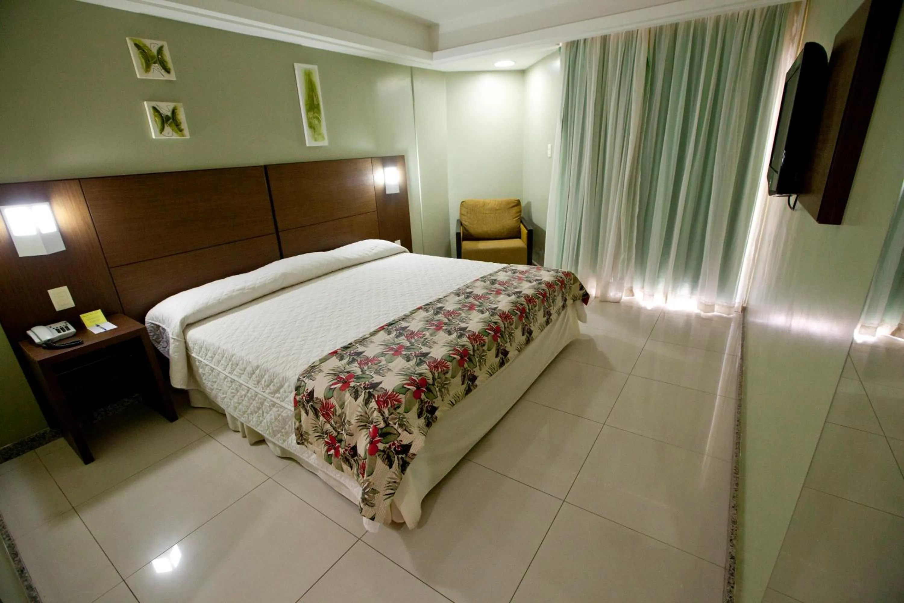 Bed in Aquarios Praia Hotel
