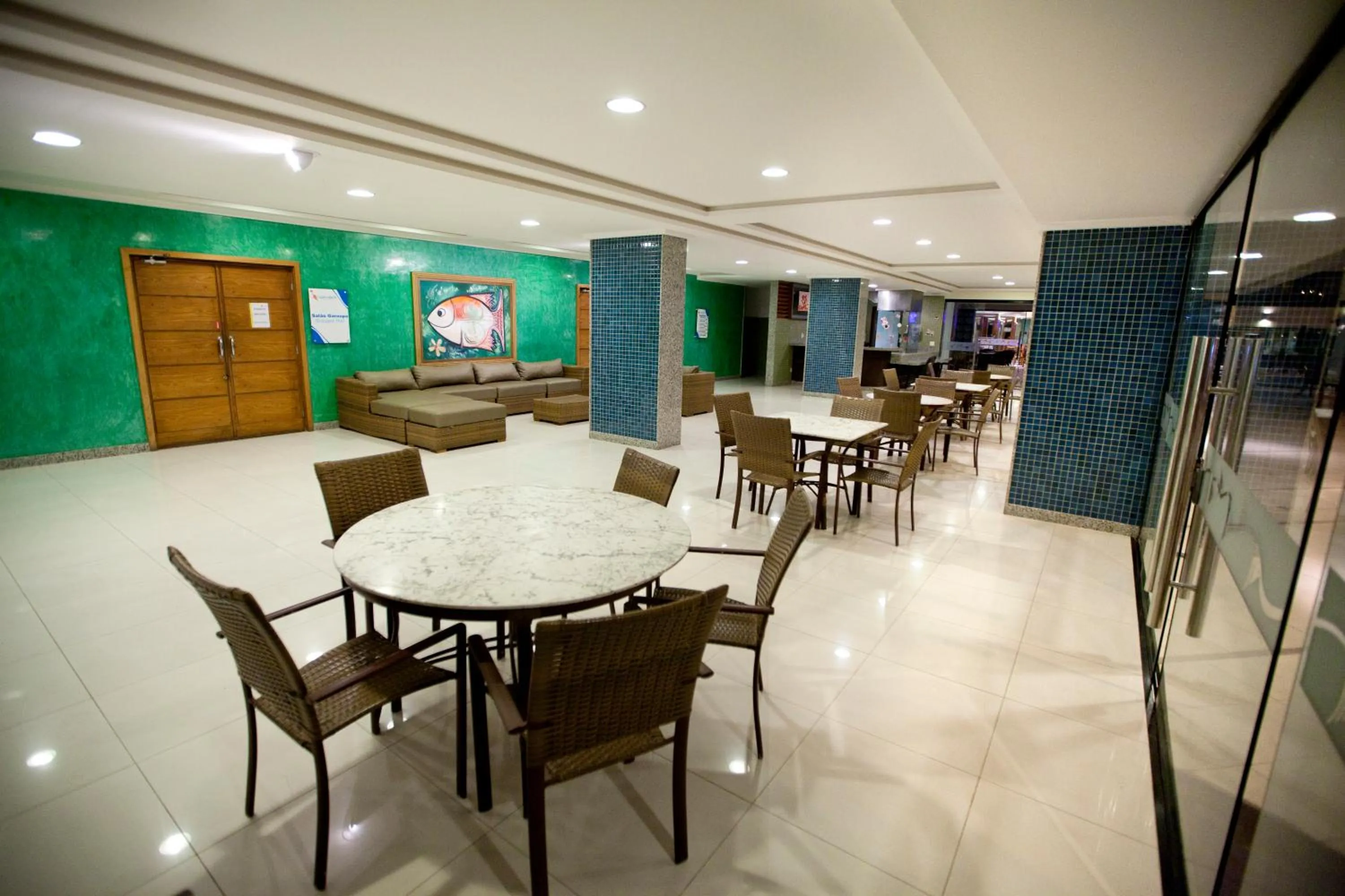 Lounge or bar in Aquarios Praia Hotel