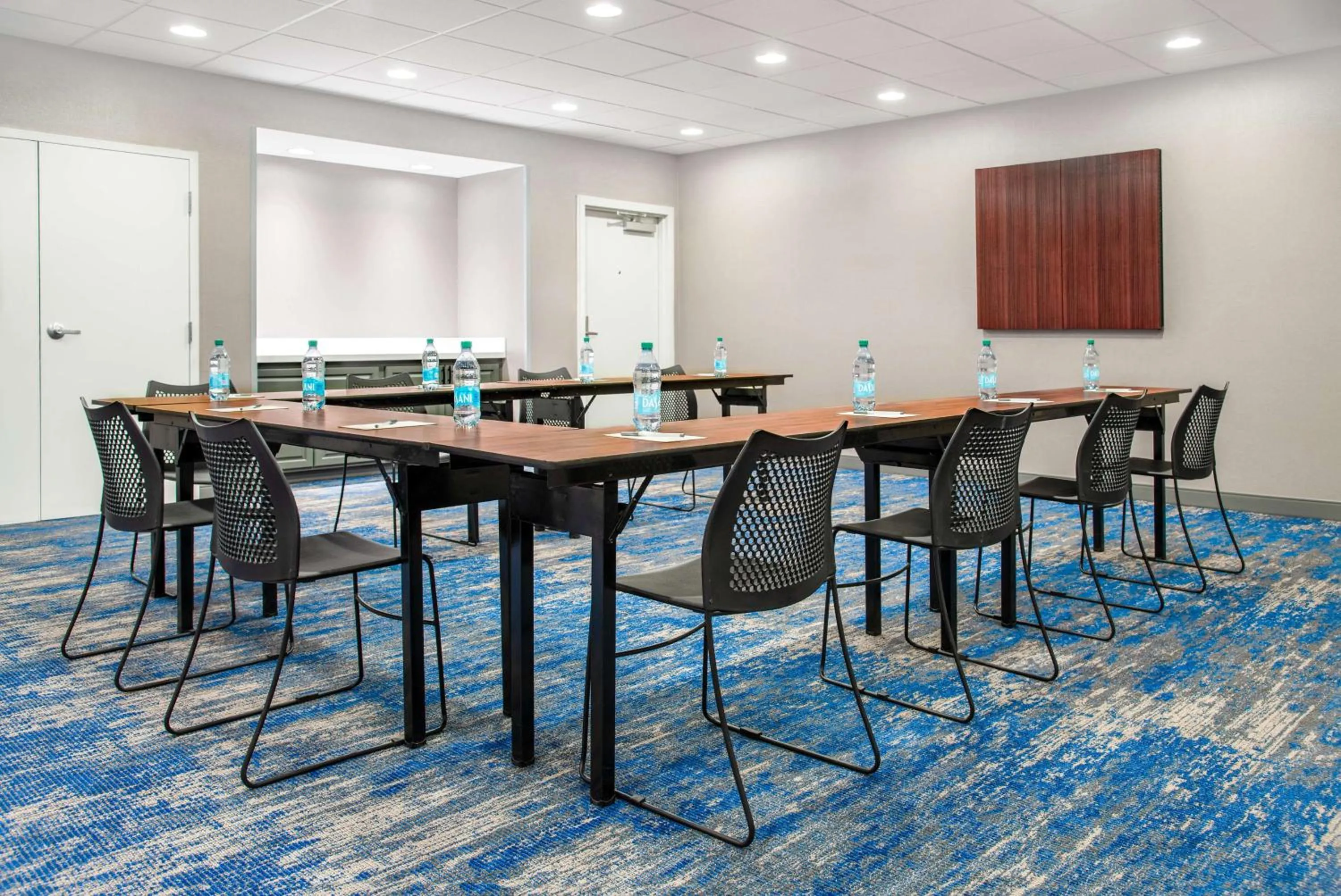 Meeting/conference room in Hampton Inn & Suites Brookings