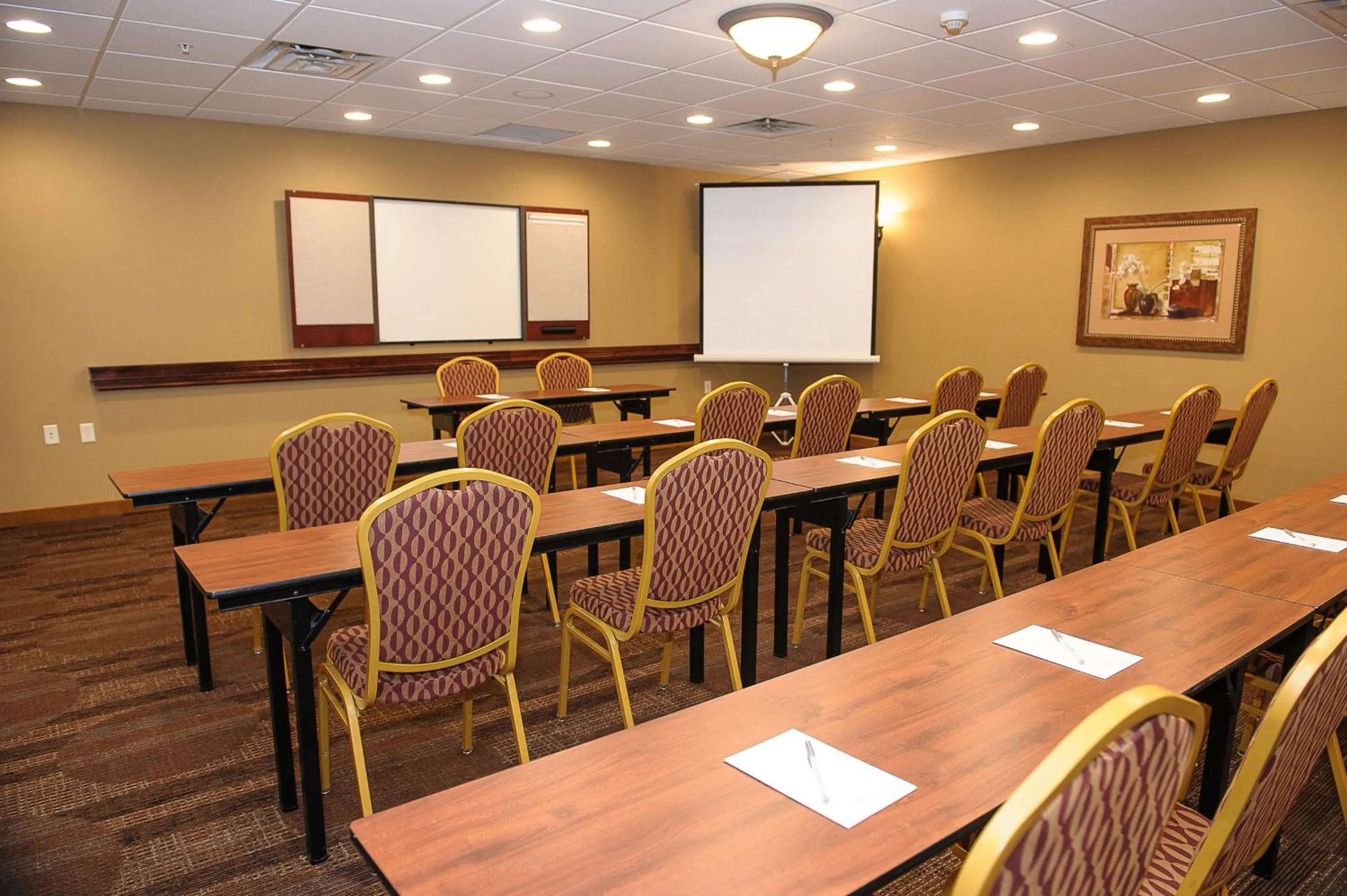 Meeting/conference room in Hampton Inn & Suites Brookings