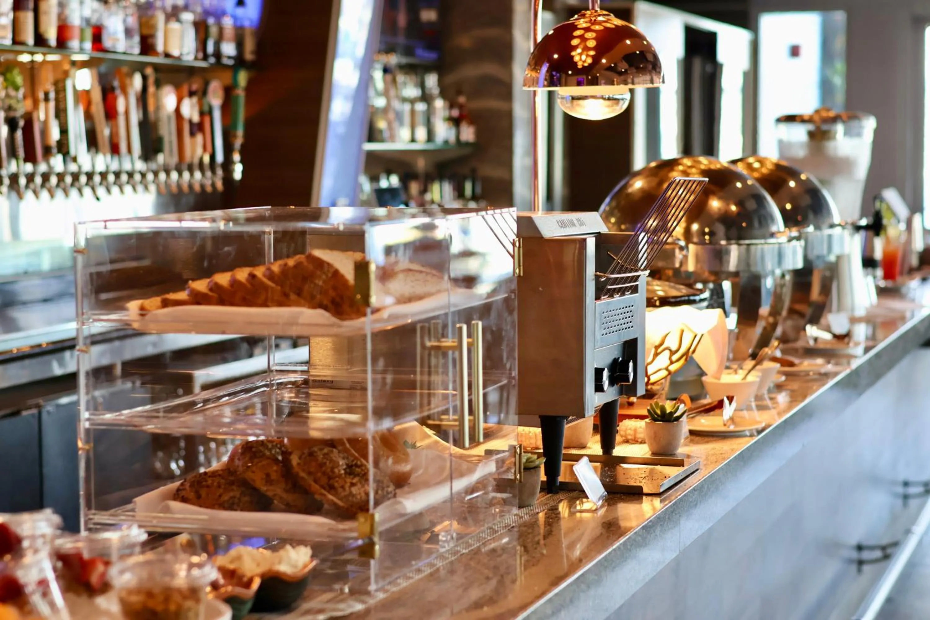 Buffet breakfast in Shade Hotel Redondo Beach