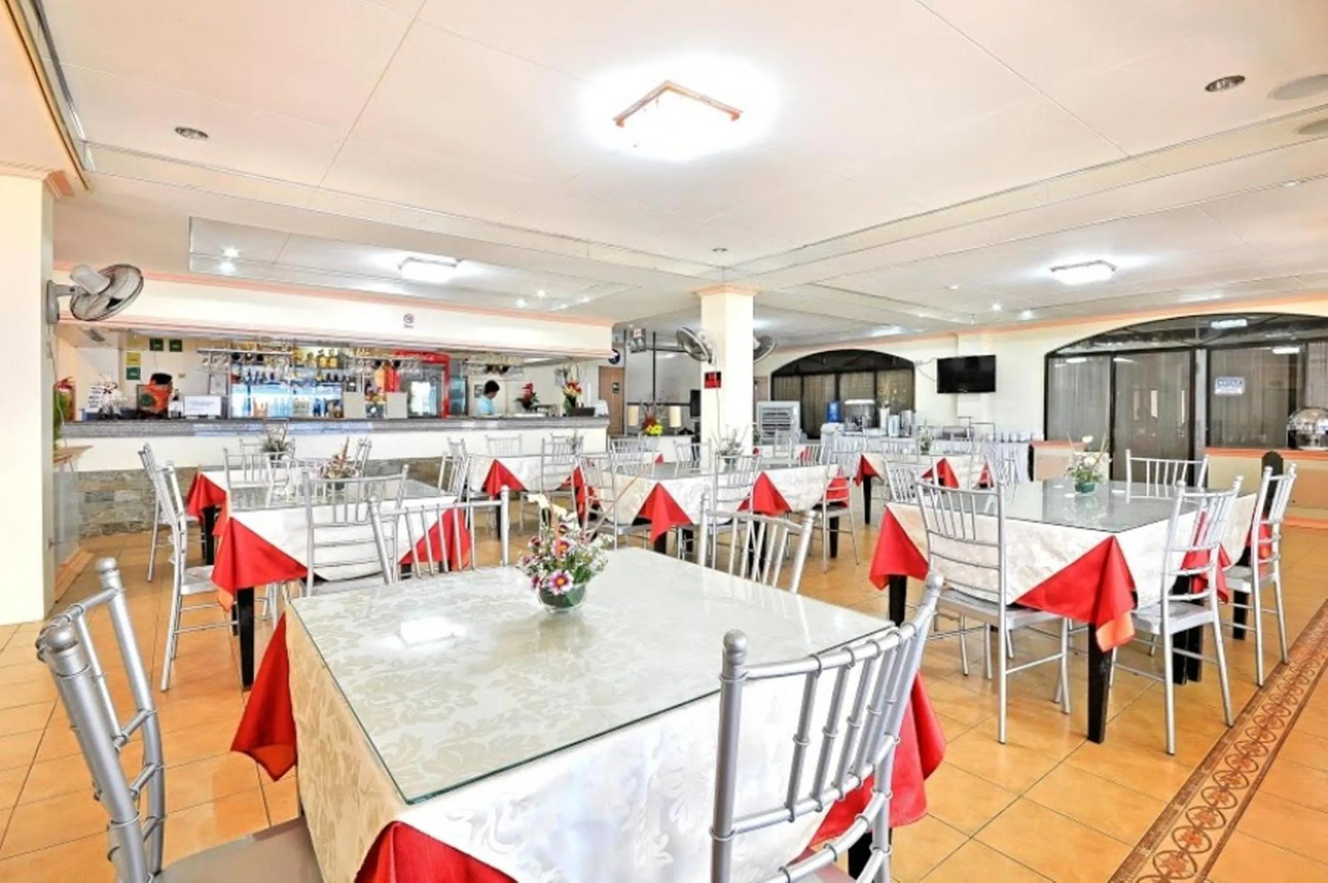 Restaurant/places to eat in Boracay Holiday Resort