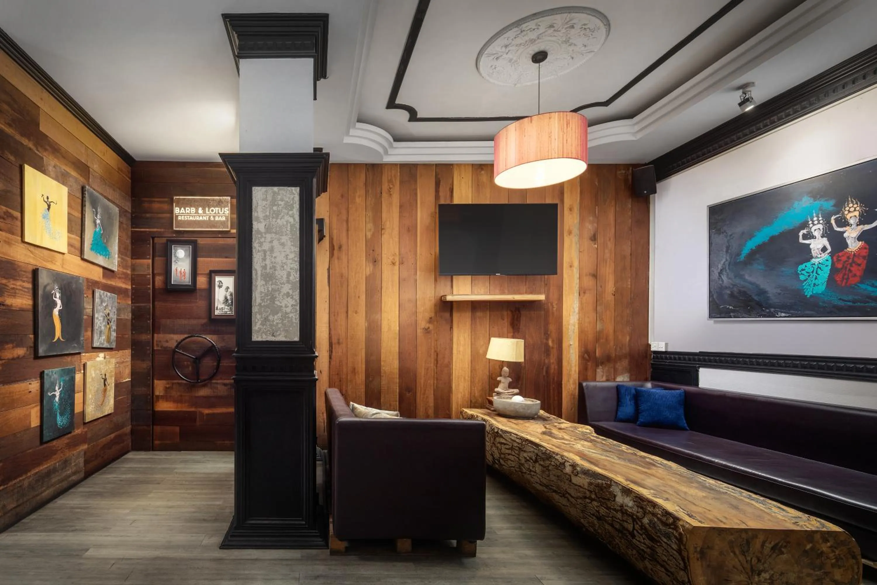 Balcony/Terrace in Pacific Hotel