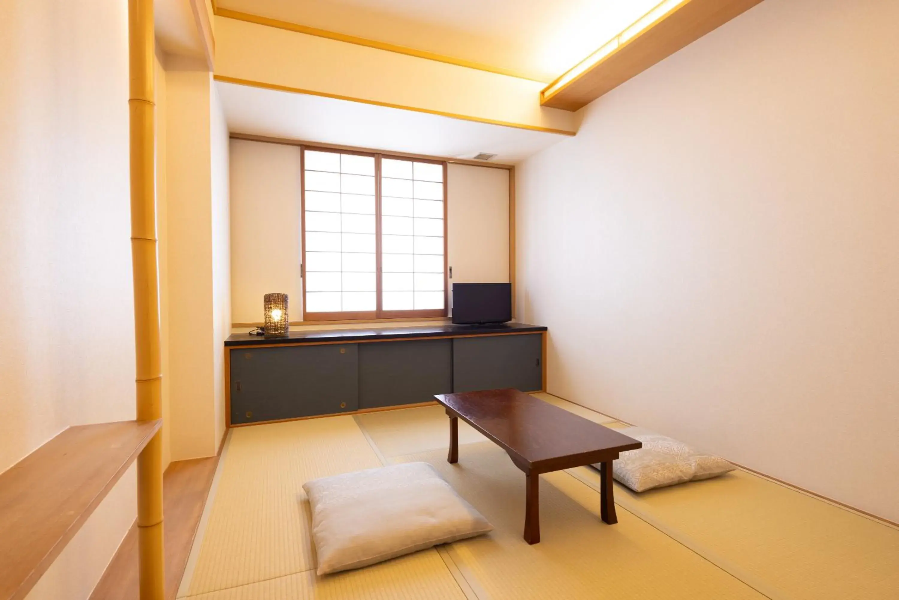 【Partly Renovated】Japanese-Style Small Twin Room (SAKURA) - Non-Smoking - No Meals in Ryokan Asakusa Shigetsu 【Partly Renovated】Japanese-Style Small Twin Room (SAKURA) - Non-Smoking - No Meals in Ryokan Asakusa Shigetsu