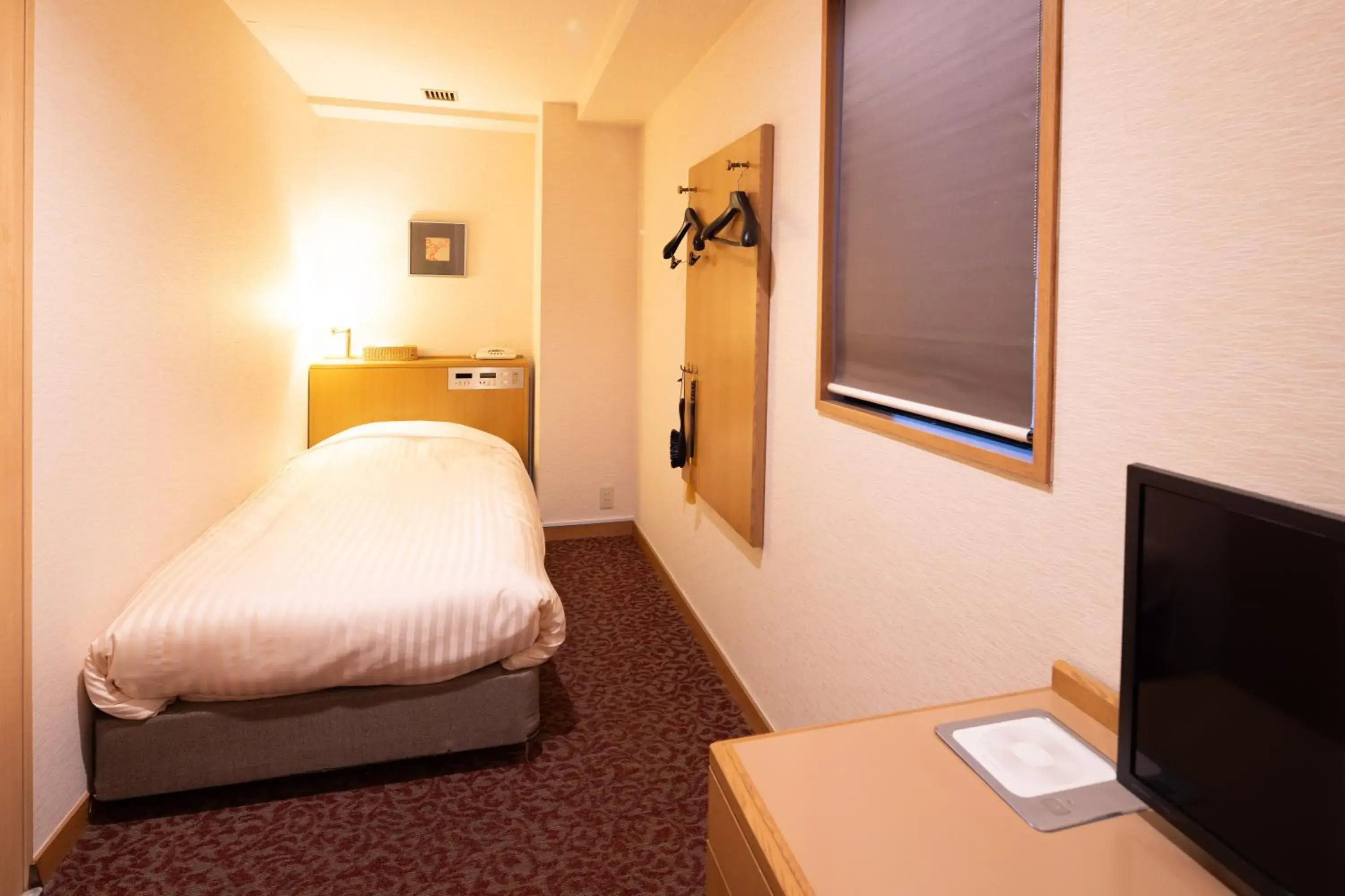 Western-Style Single Room (No View) - Non Smoking - No Meals in Ryokan Asakusa Shigetsu Western-Style Single Room (No View) - Non Smoking - No Meals in Ryokan Asakusa Shigetsu