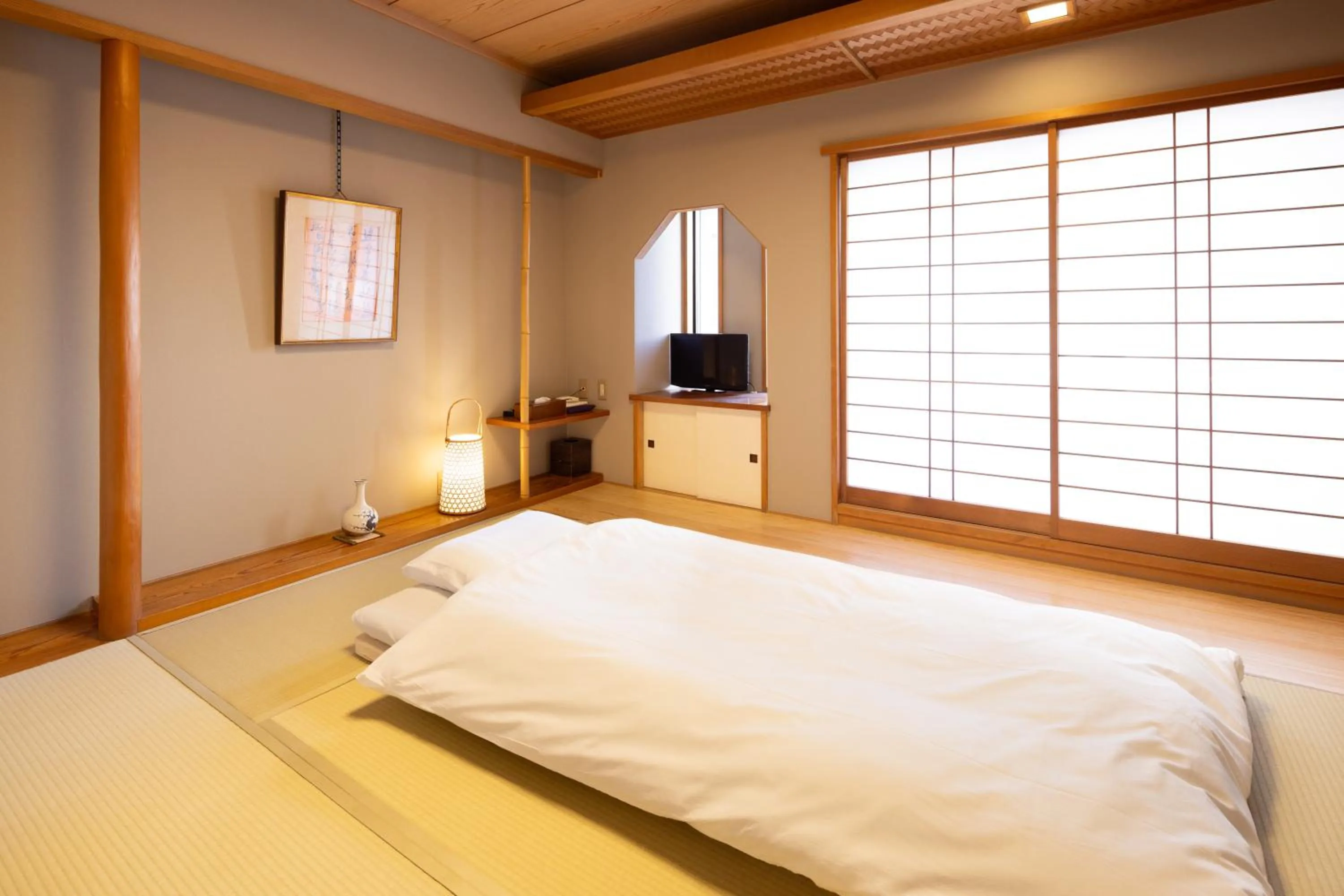 Photo of the whole room, Bed in Ryokan Asakusa Shigetsu