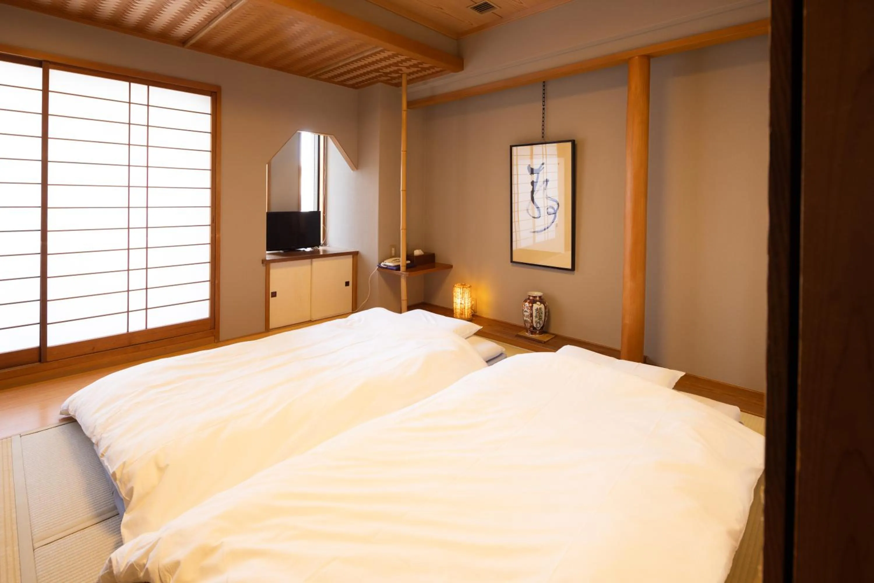 Photo of the whole room, Bed in Ryokan Asakusa Shigetsu