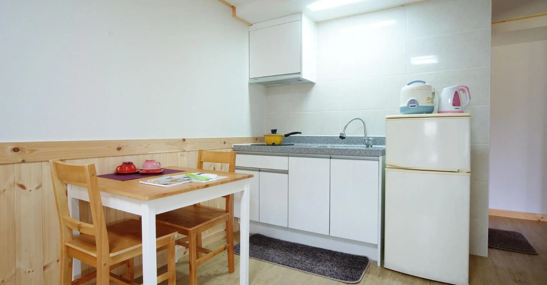 Gotjawal Geomunoreum Pension