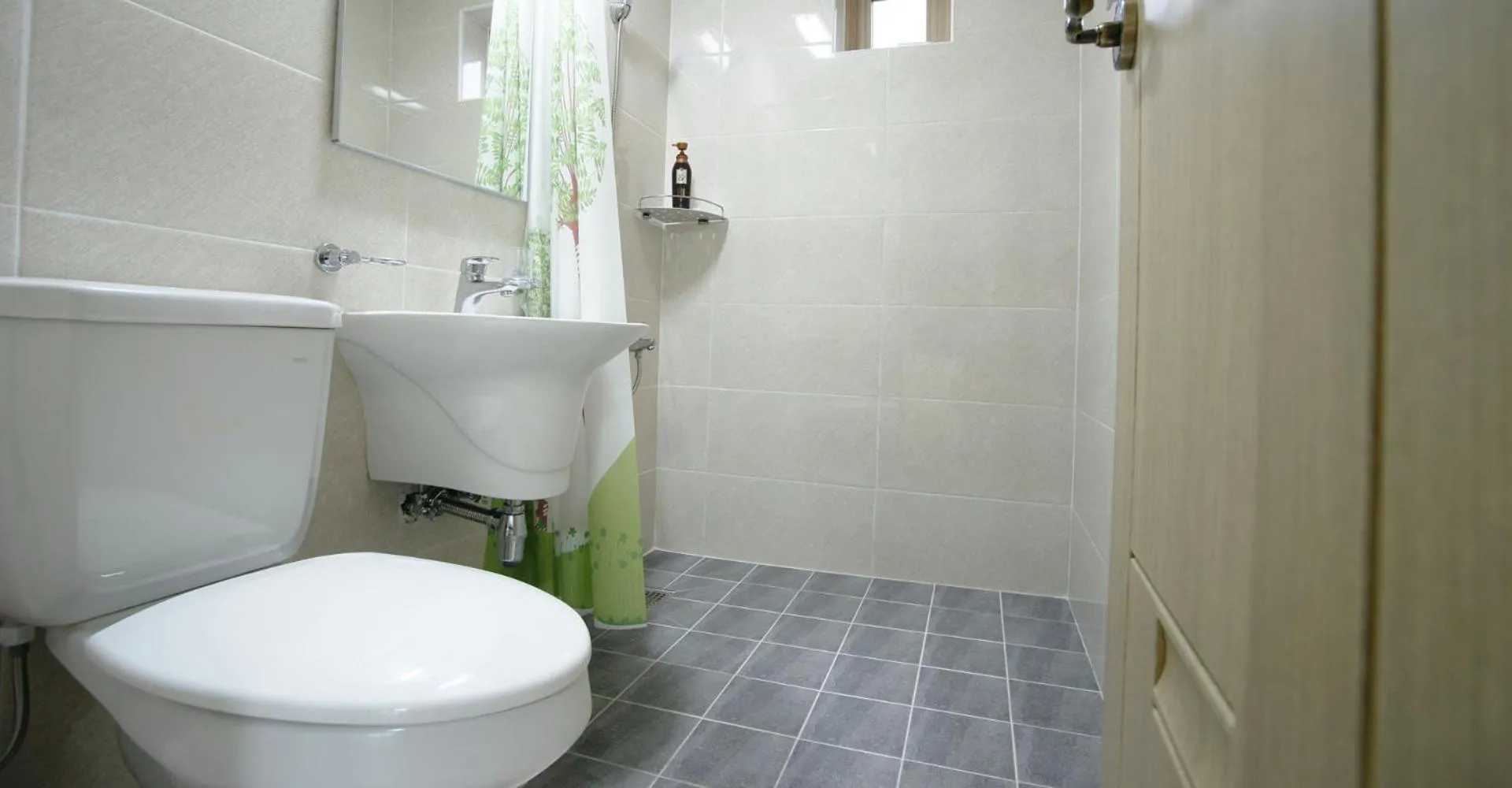 Gotjawal Geomunoreum Pension