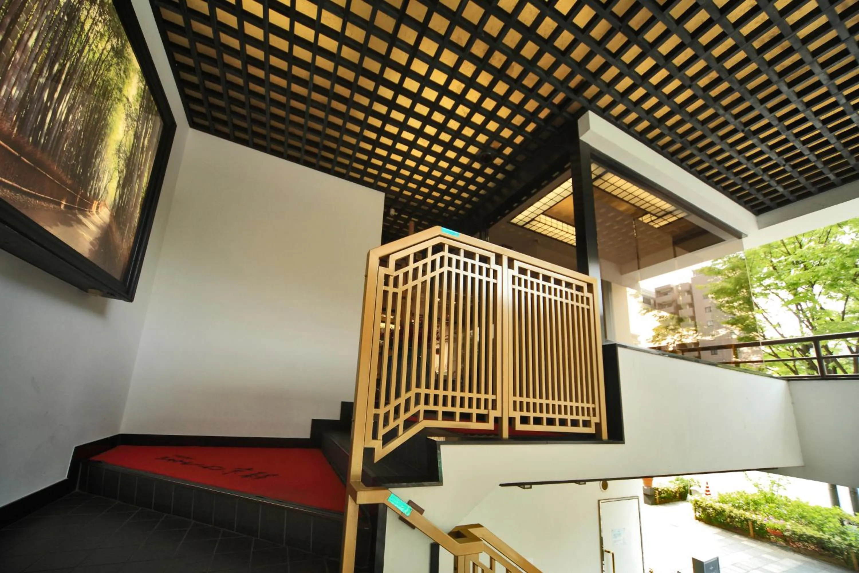 Facade/entrance in Hotel Chatelet Inn Kyoto