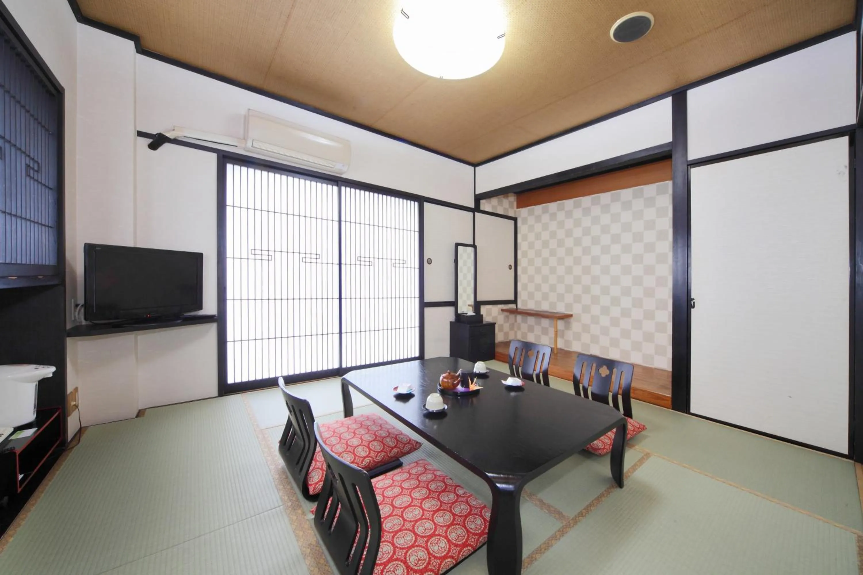 Dining area in Hotel Chatelet Inn Kyoto