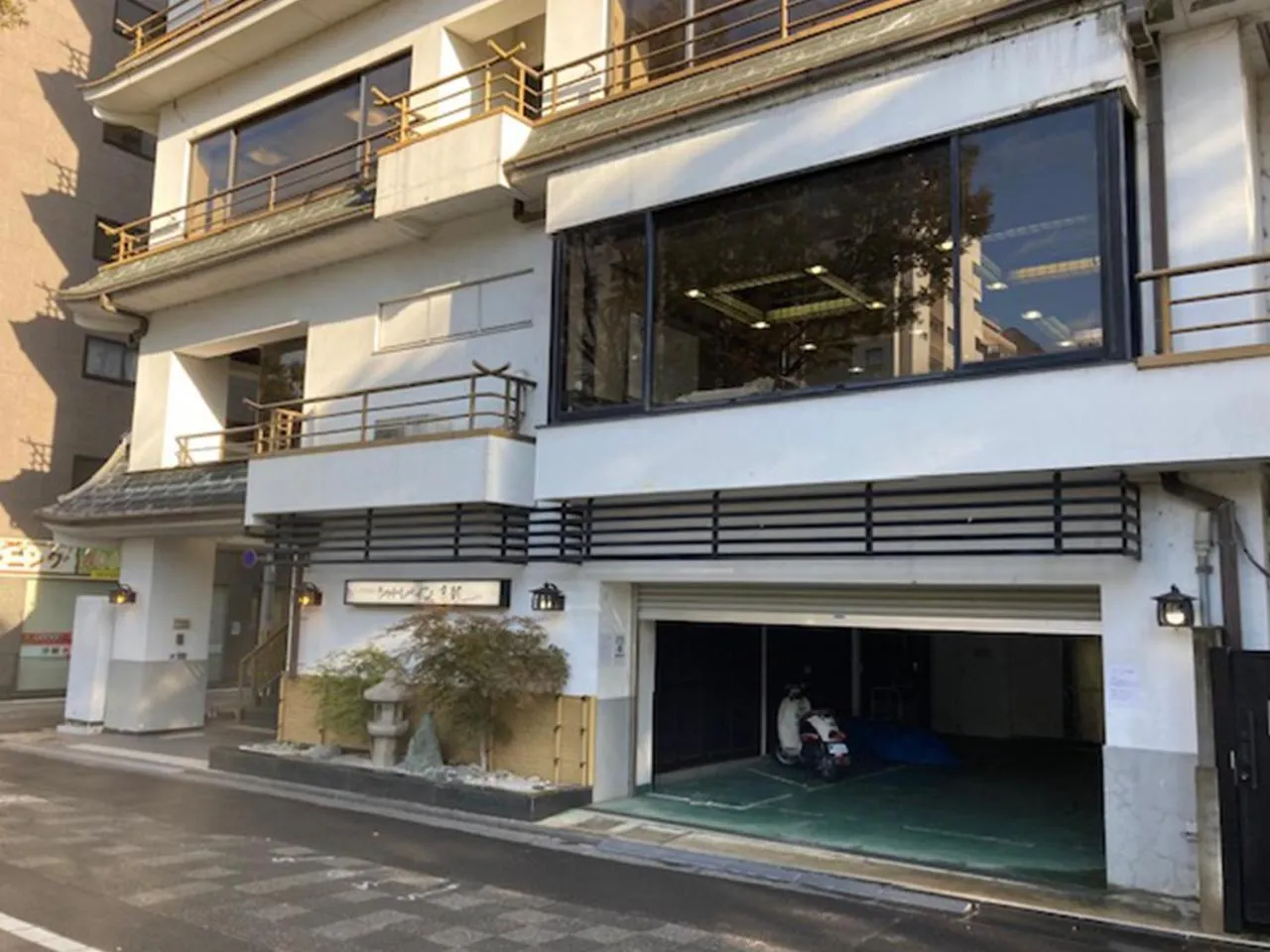 Parking in Hotel Chatelet Inn Kyoto