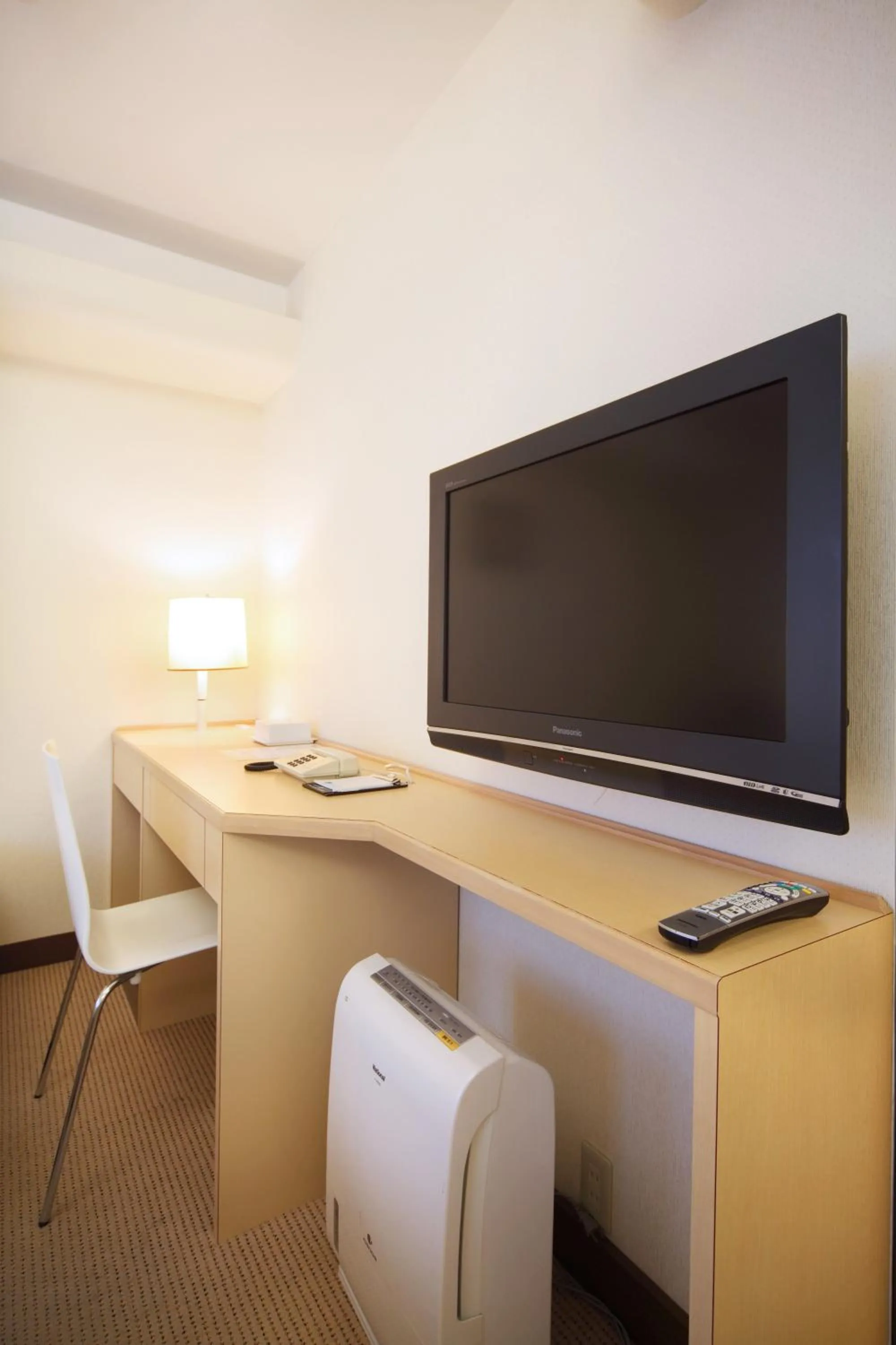 TV and multimedia in Hotel Chatelet Inn Kyoto