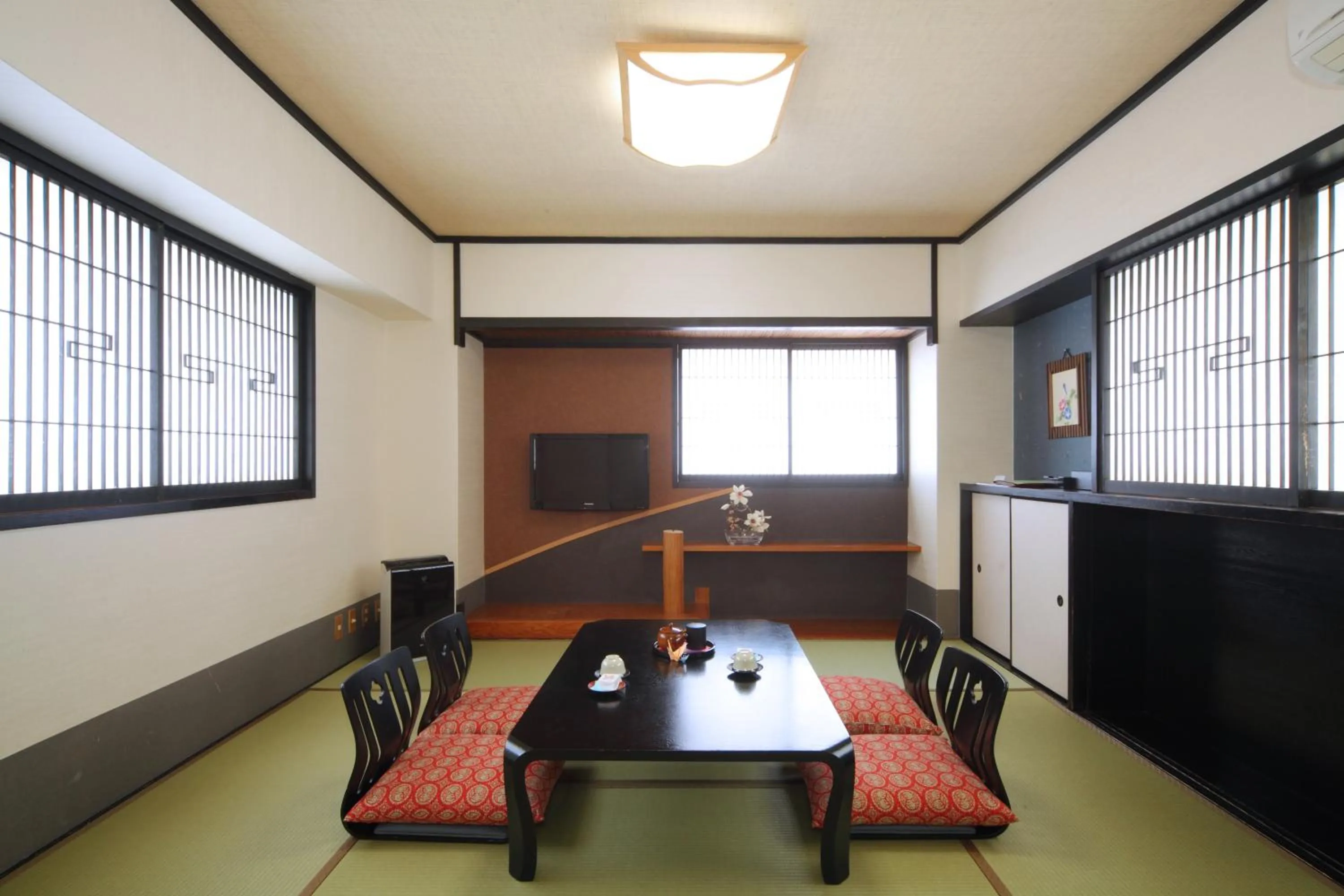 Dining area in Hotel Chatelet Inn Kyoto