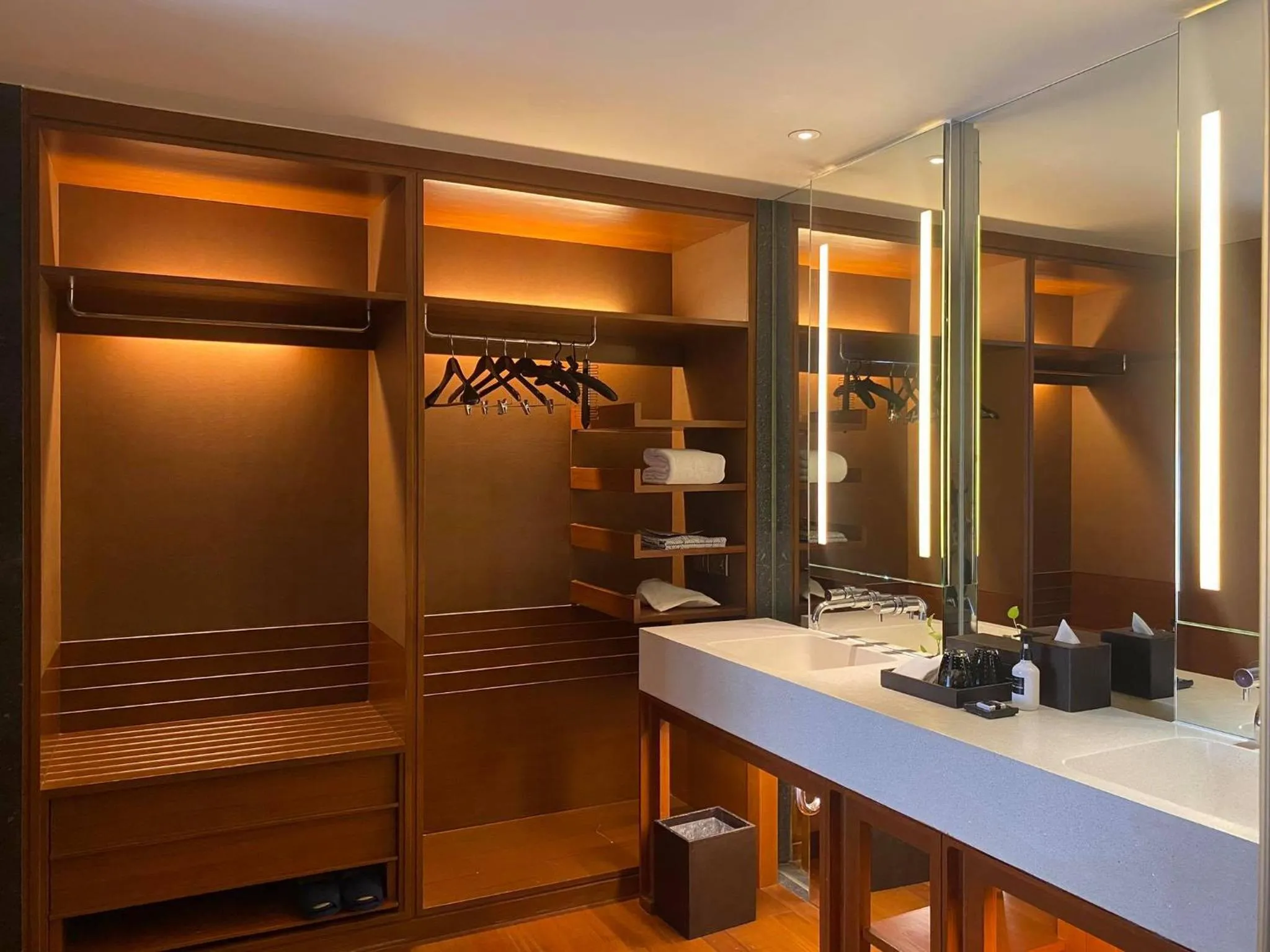 Bathroom in Hansar Bangkok Hotel