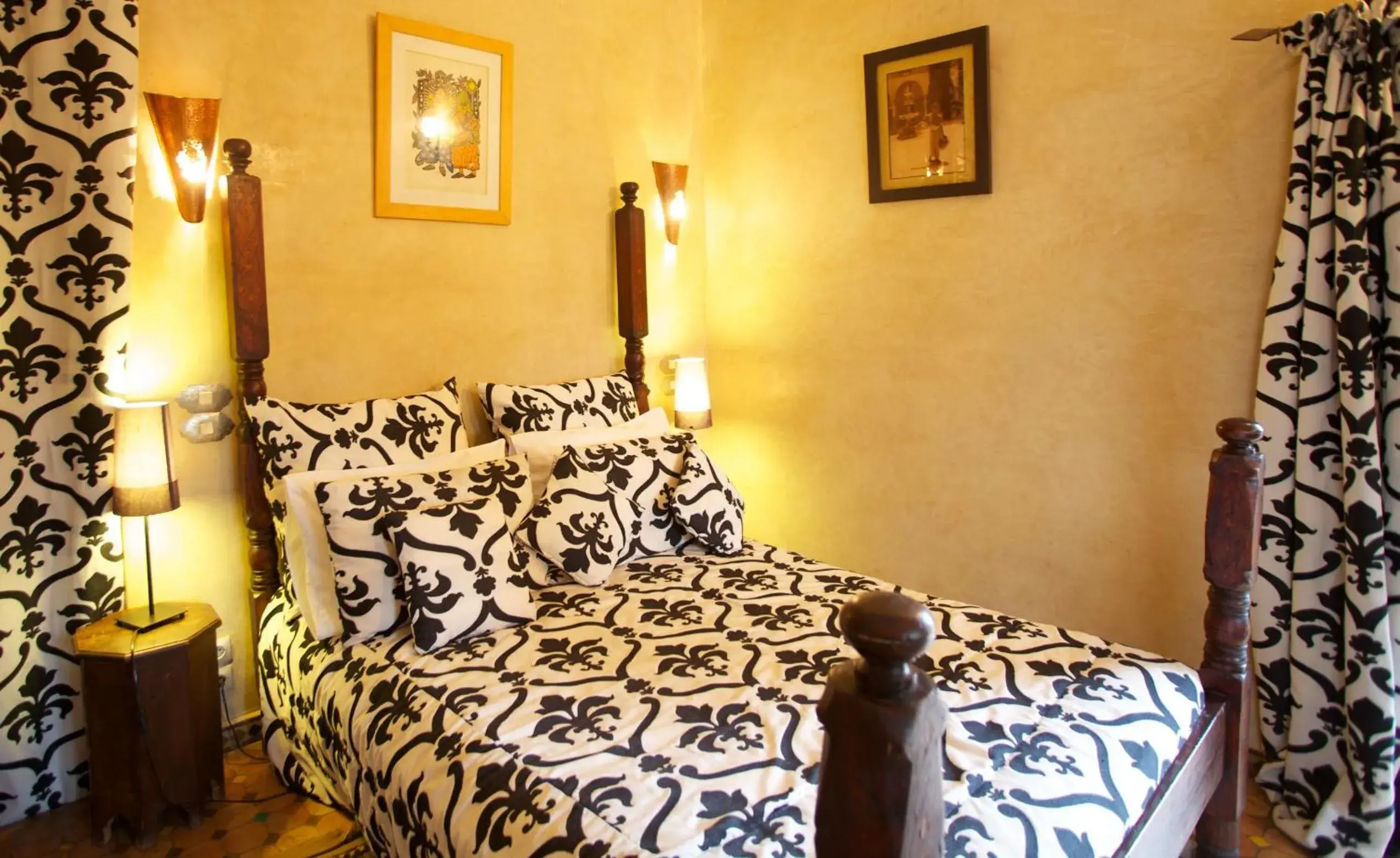 Blanche Double Room in Palais El Arsat & Spa Blanche Double Room in Palais El Arsat & Spa