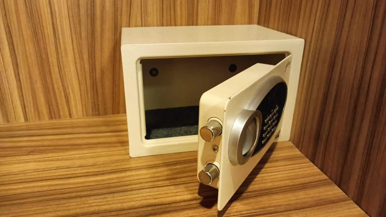 Via Lakhela Resort & Spa