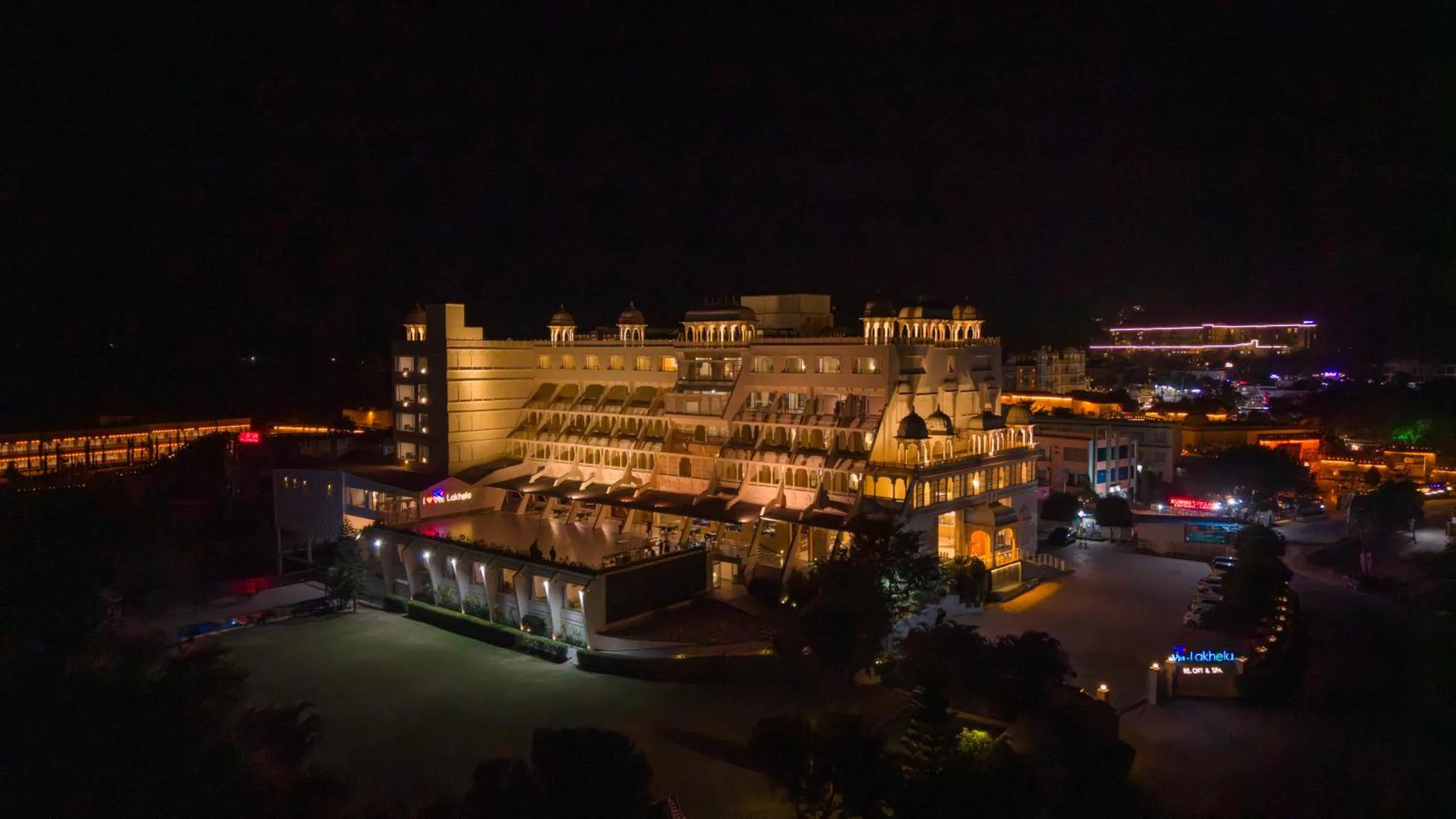 Property building in Via Lakhela Lakeview Resort & Spa