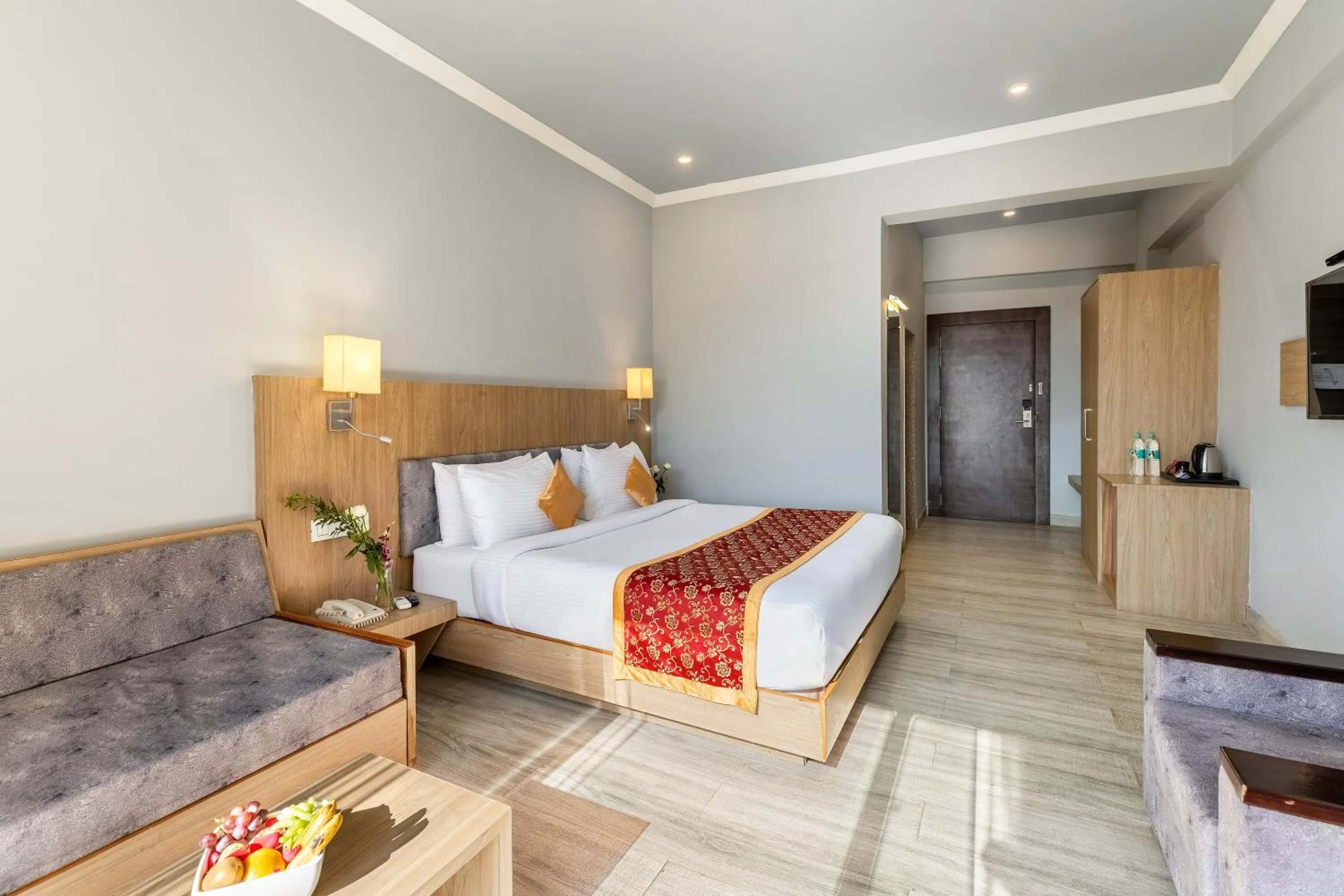 Photo of the whole room, Bed in Via Lakhela Resort & Spa