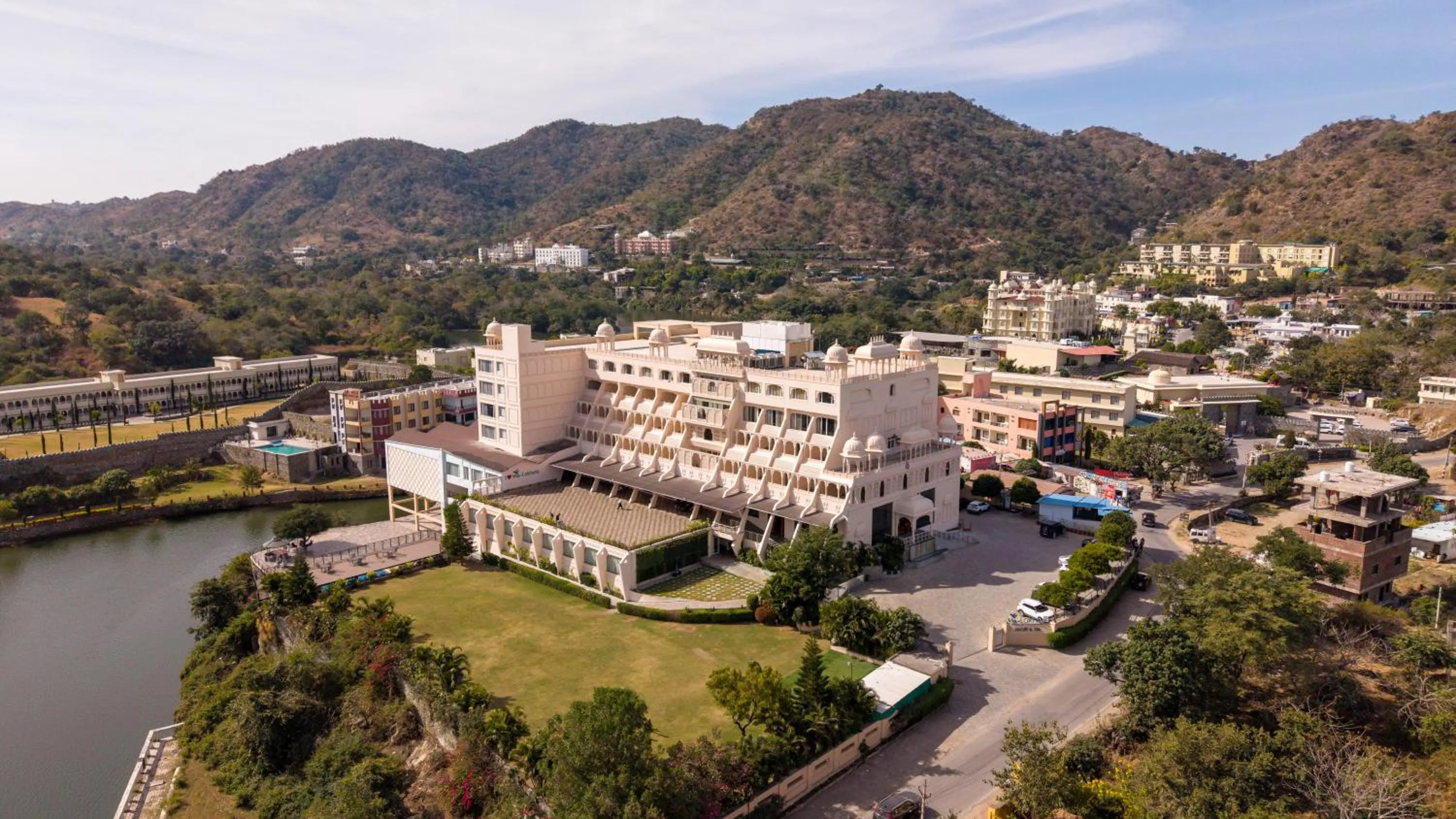 Property building in Via Lakhela Lakeview Resort & Spa