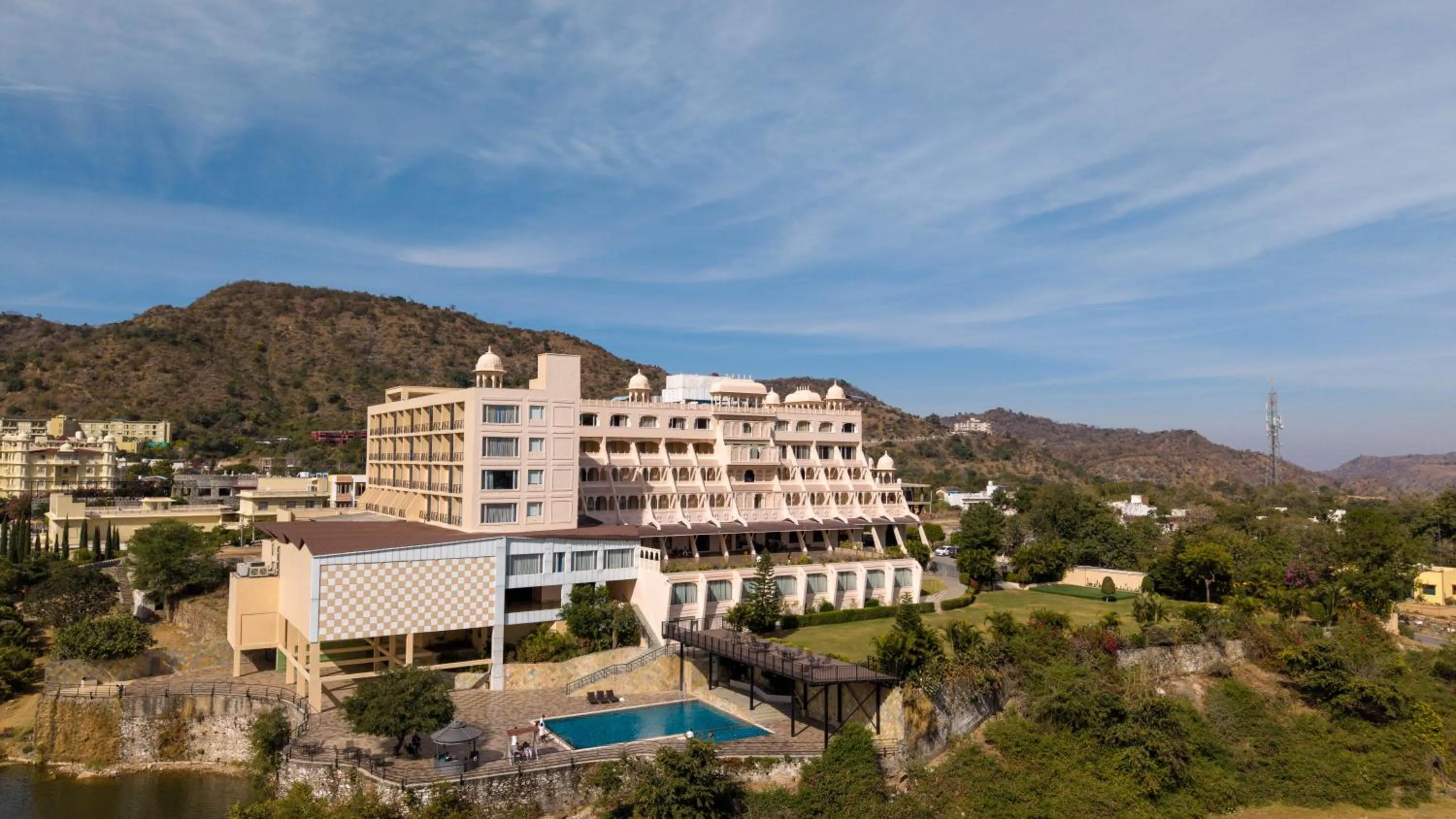 Property building in Via Lakhela Lakeview Resort & Spa