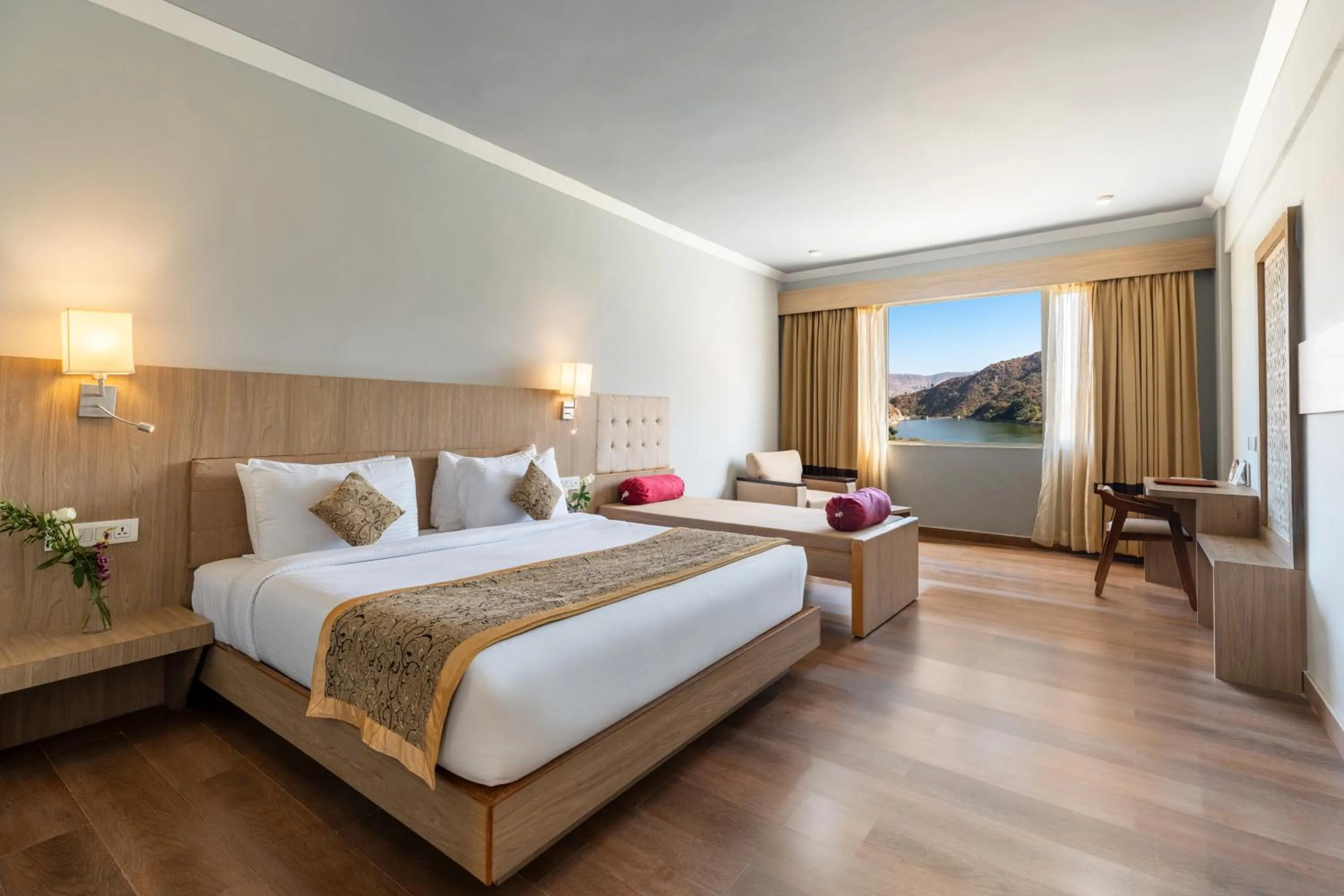 Bed in Via Lakhela Lakeview Resort & Spa