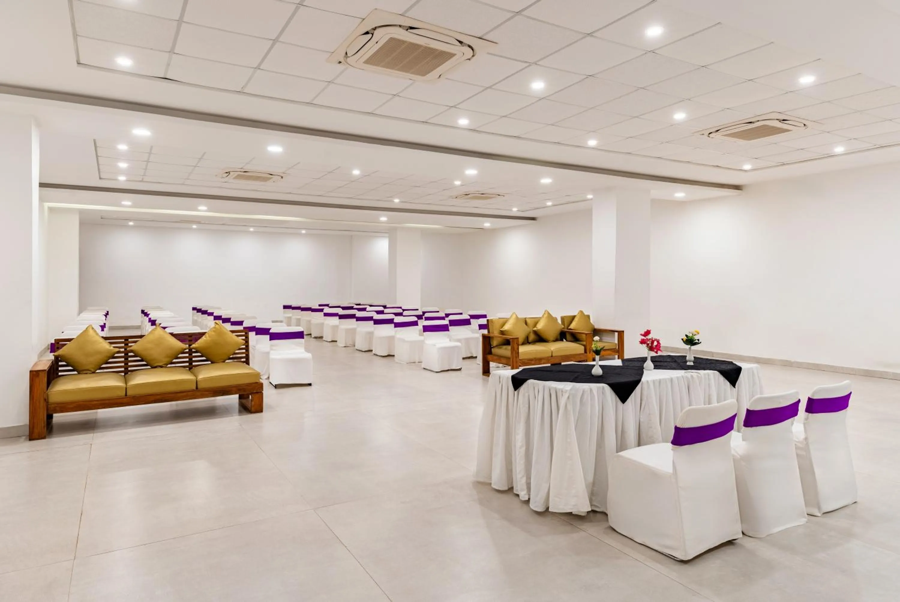 Meeting/conference room in Via Lakhela Resort & Spa