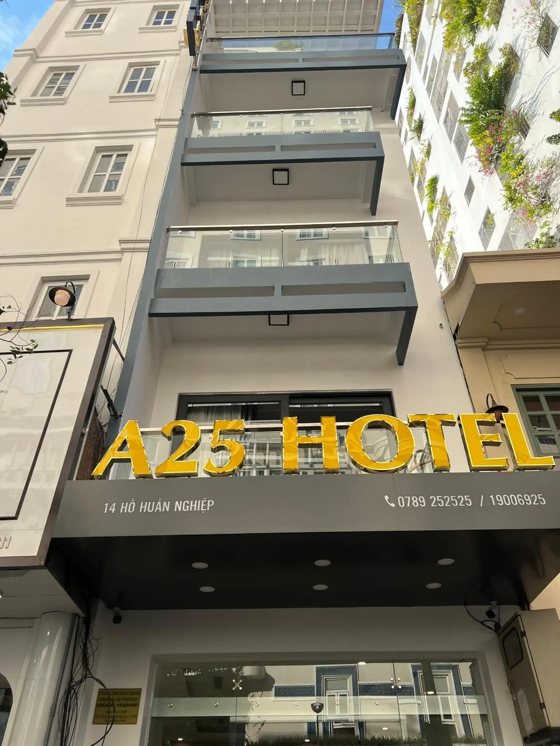 A25 Hotel - 14 Hồ Huấn Nghiệp A25 Hotel - 14 Hồ Huấn Nghiệp