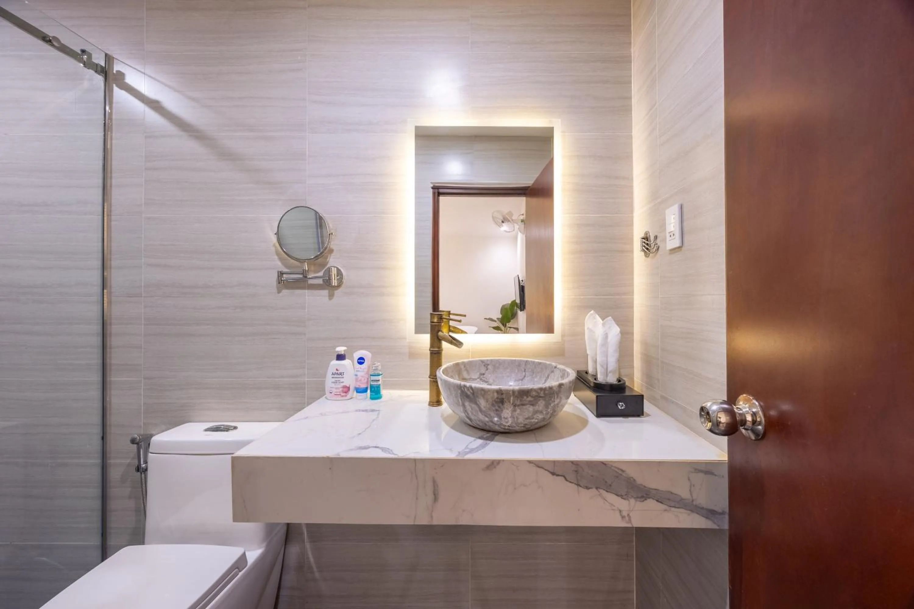 A25 Hotel - 14 Hồ Huấn Nghiệp