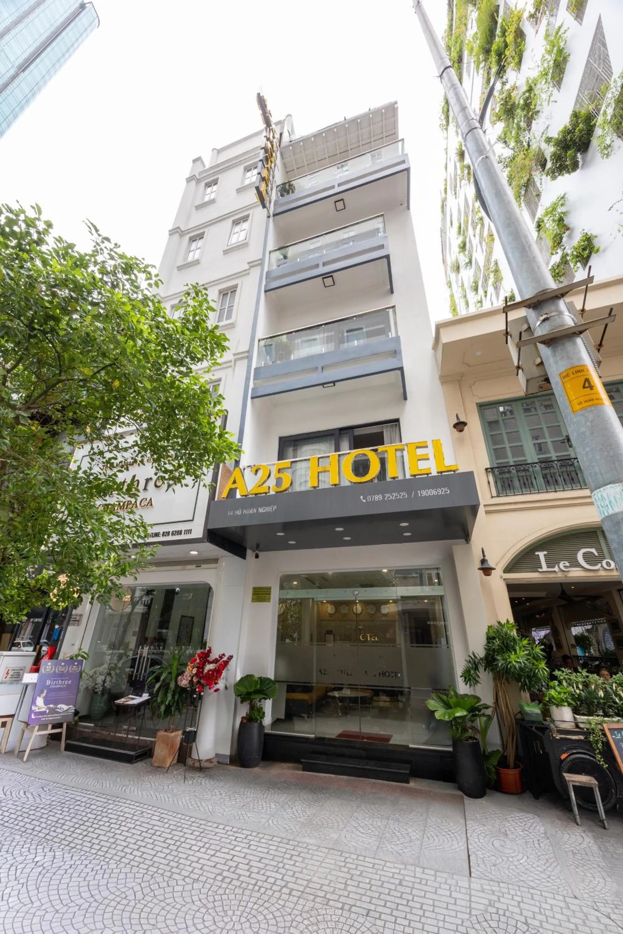 A25 Hotel - 14 Hồ Huấn Nghiệp