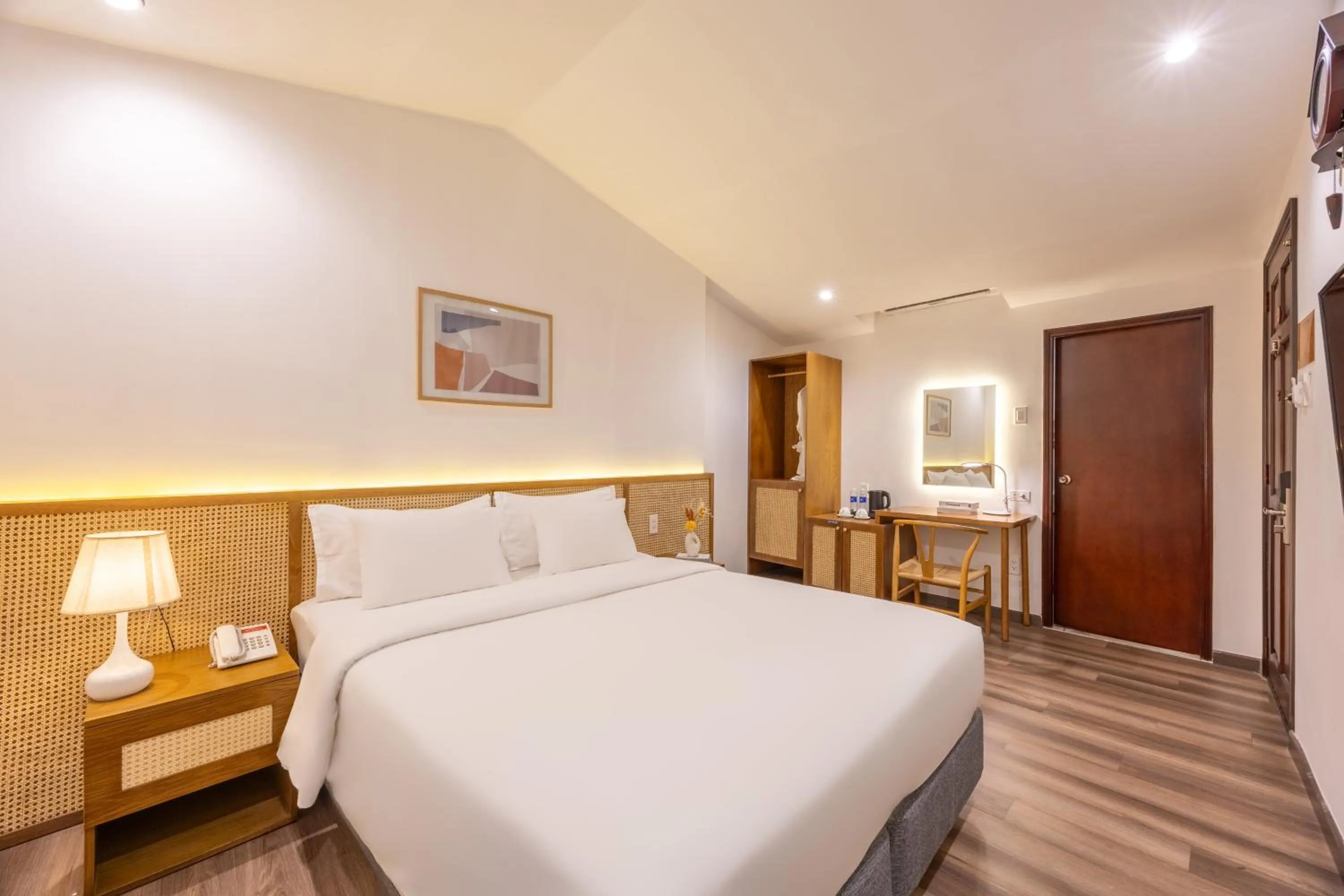Bed in A25 Hotel - 14 Hồ Huấn Nghiệp