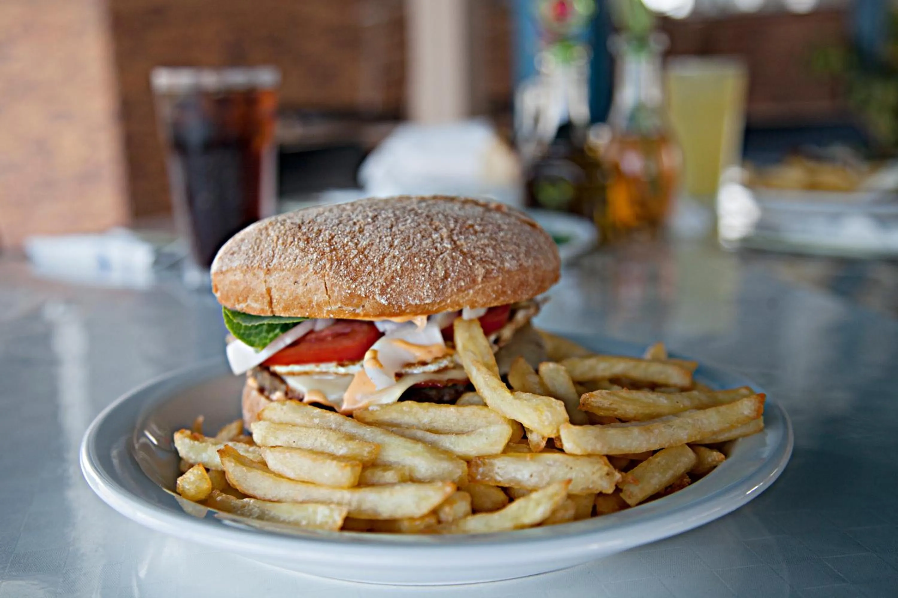 Restaurant/places to eat in Hotel Athinoula