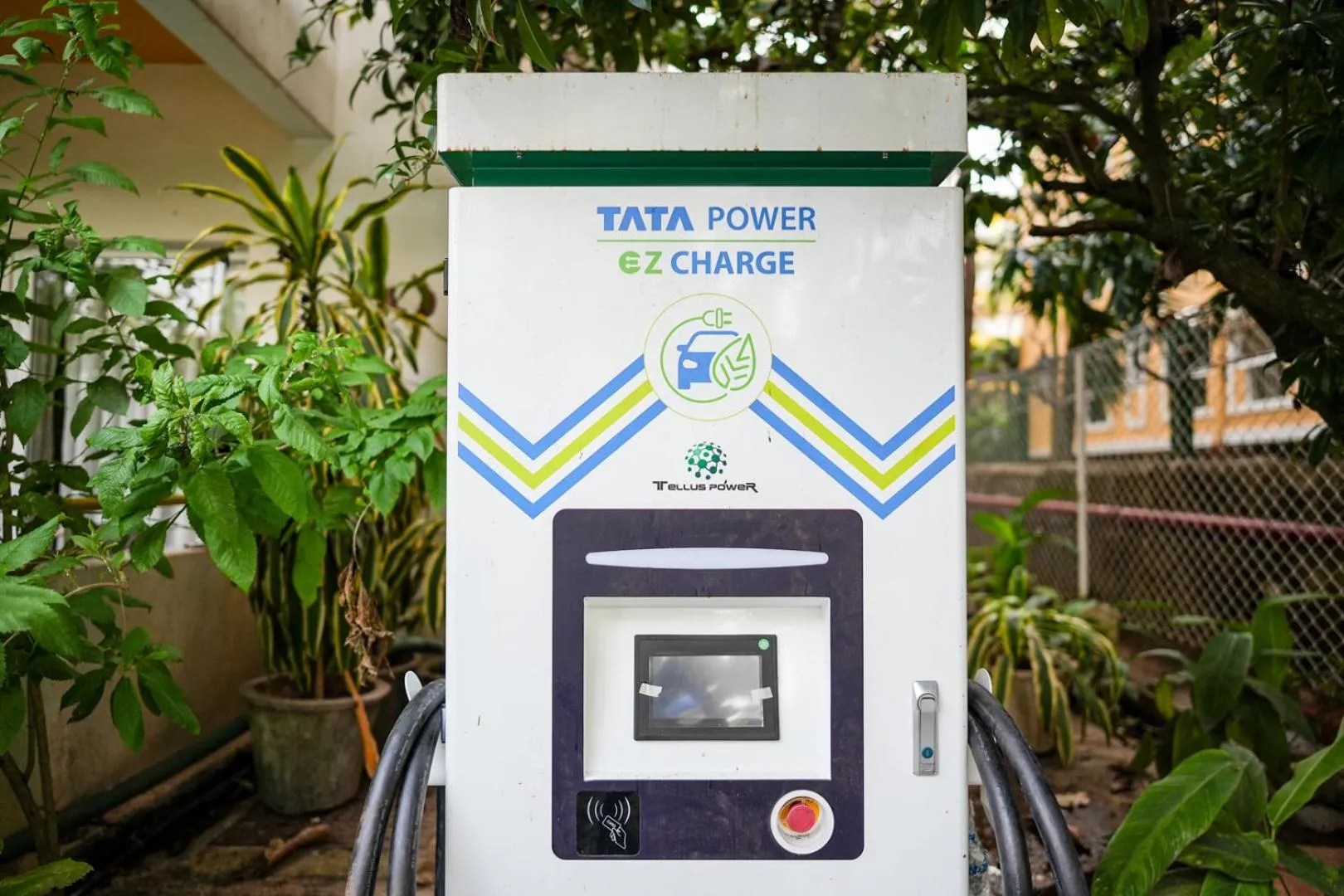 shuttle in BloomSuites l Calangute