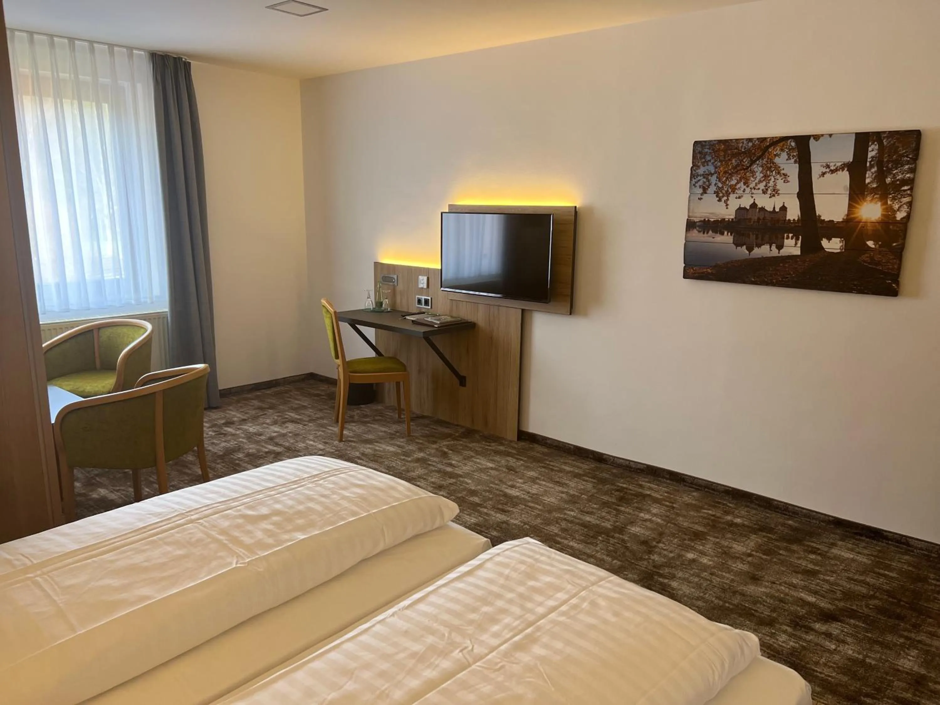 Photo of the whole room in Landhotel Flöhatal