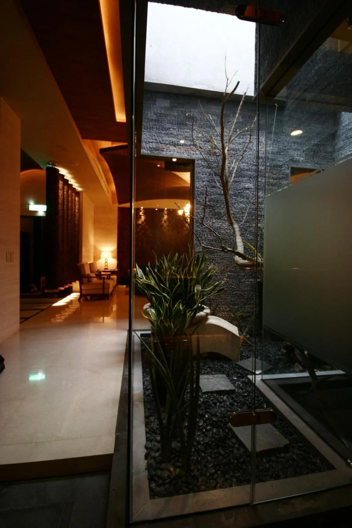 The Yorker Deluxe Motel