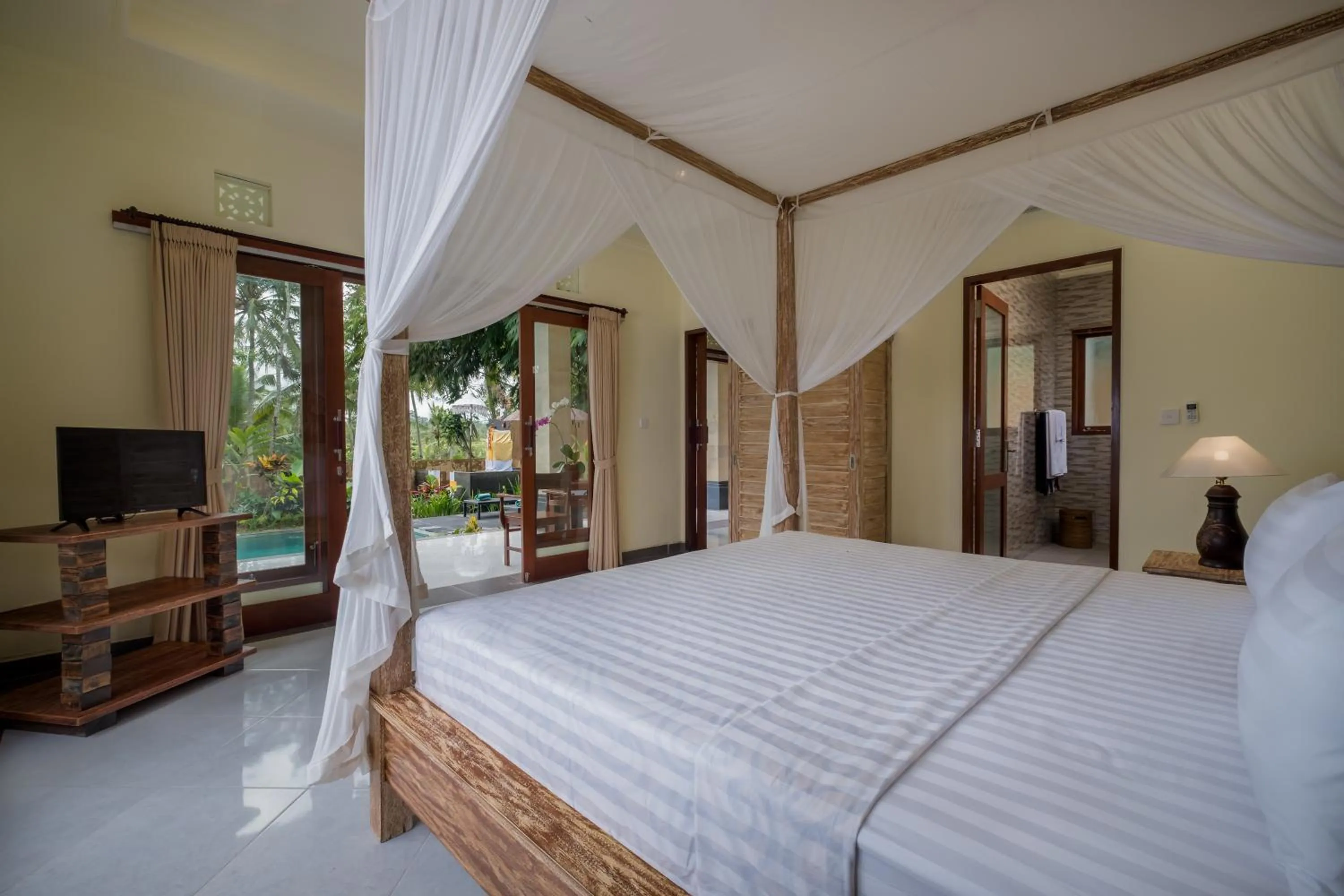 Bedroom, Bed in Puri Astina Villa