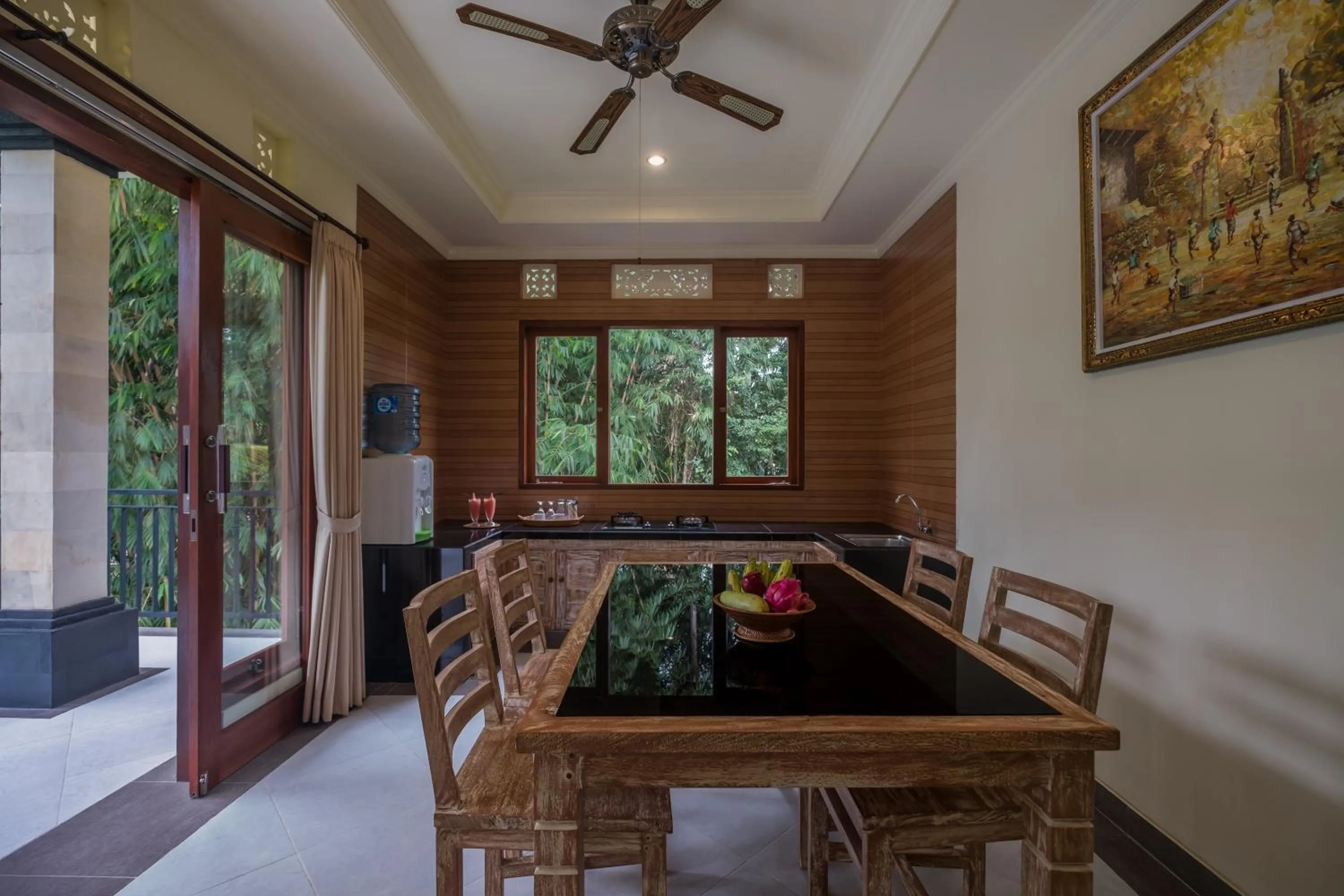 Kitchen or kitchenette in Puri Astina Villa