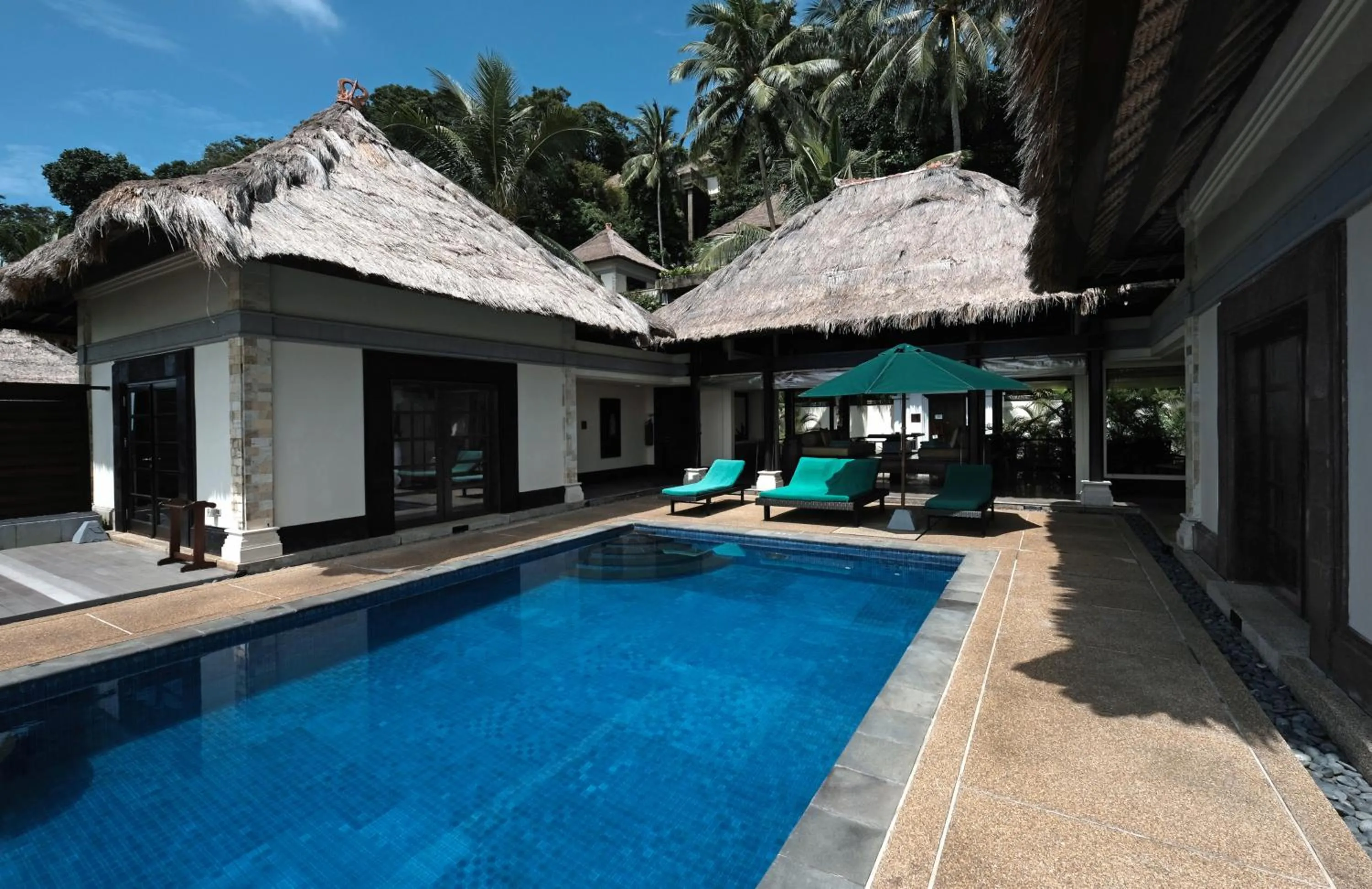 Swimming pool in Banyan Tree Bintan