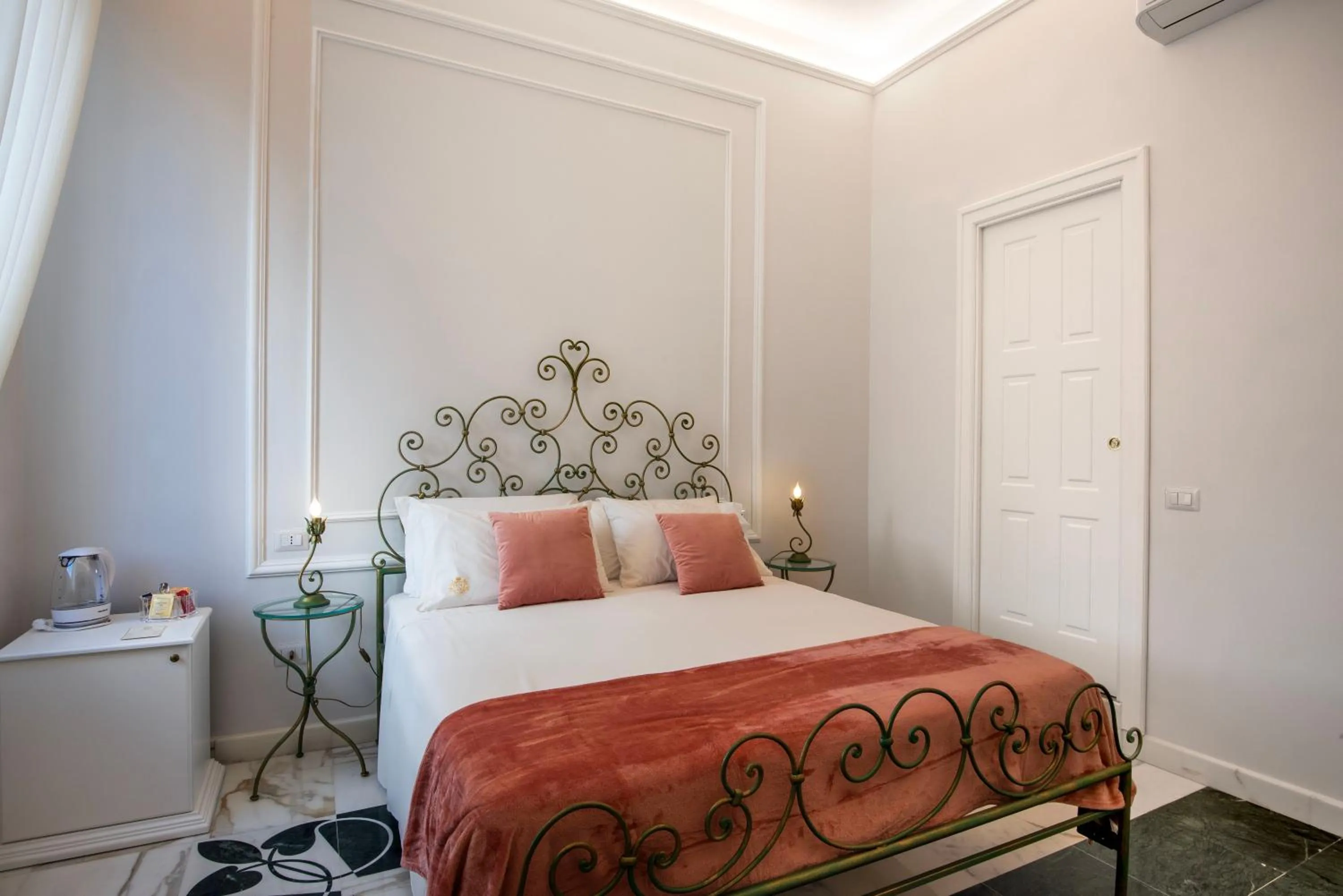 Bed in Residenza Borbonica